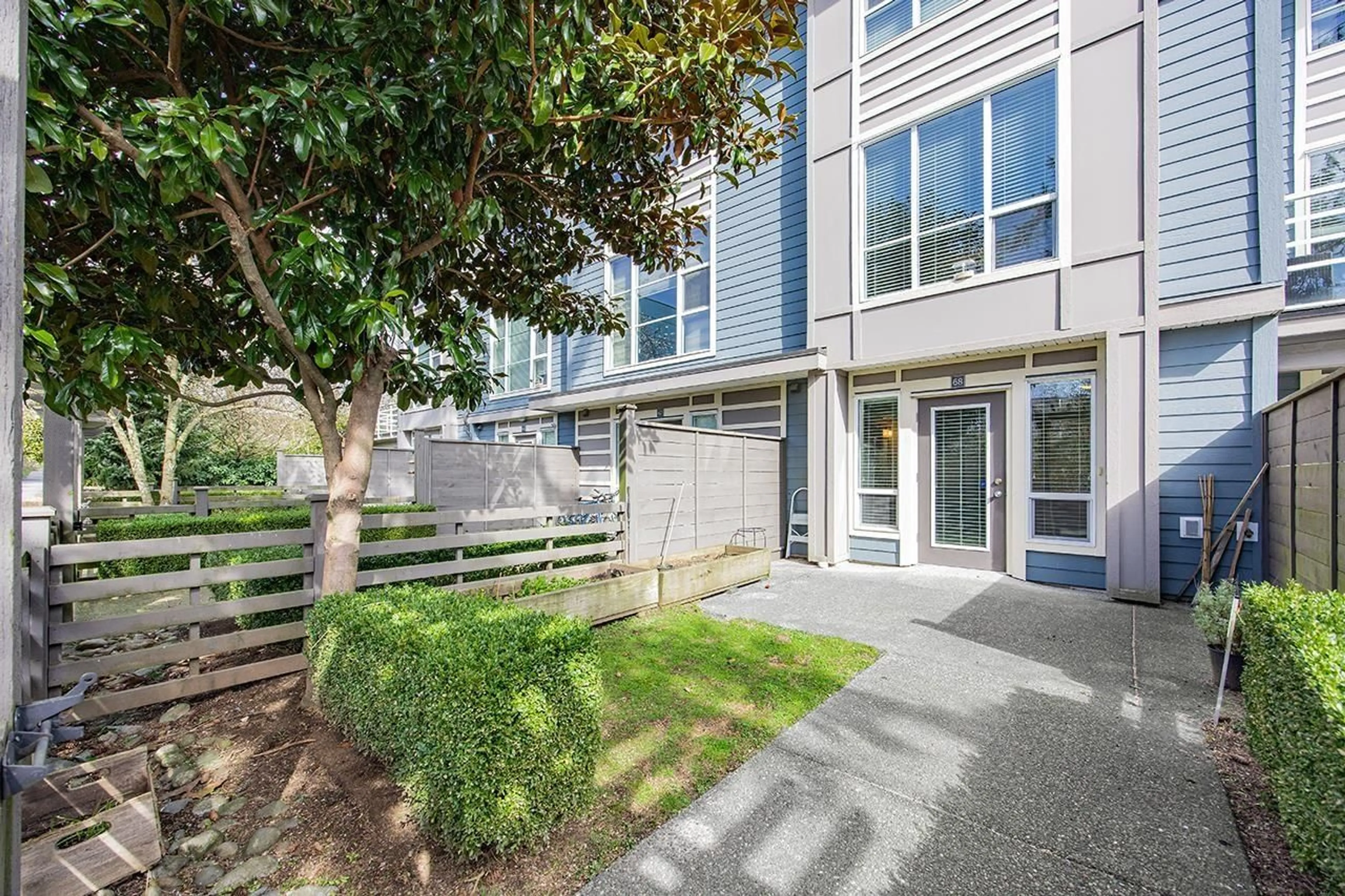 A pic from outside/outdoor area/front of a property/back of a property/a pic from drone, street for 68 - 15405 31ST AVENUE, Surrey British Columbia V3Z2W5