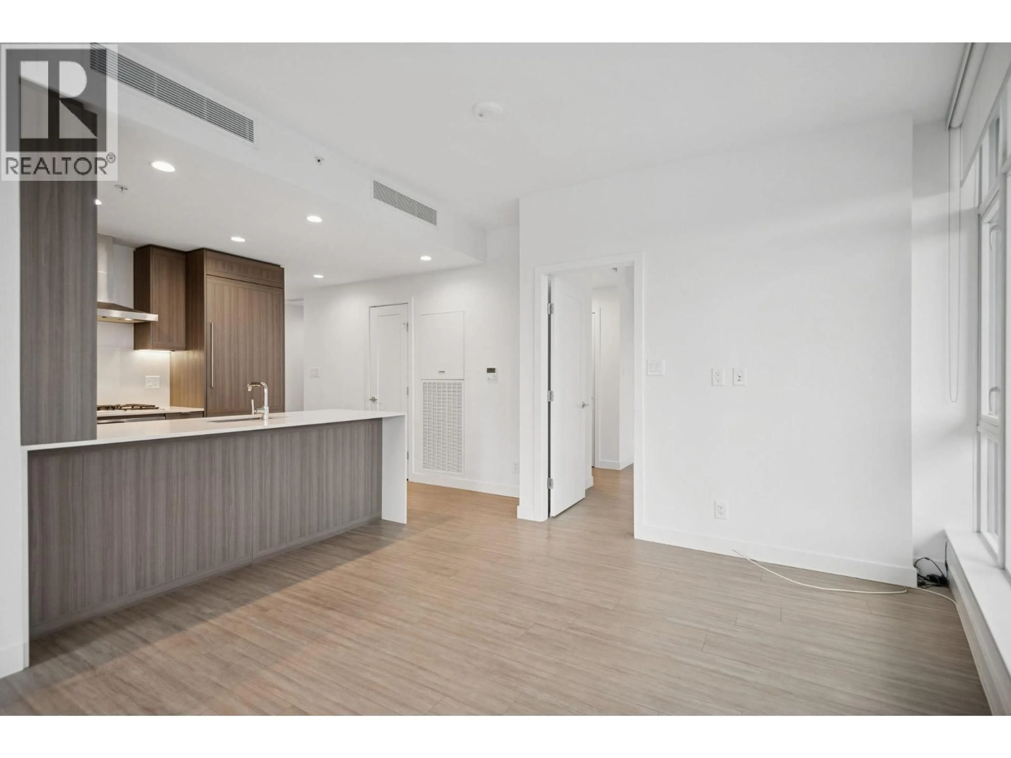 Unknown for 1301 - 2311 BETA AVENUE, Burnaby British Columbia V5C5M8