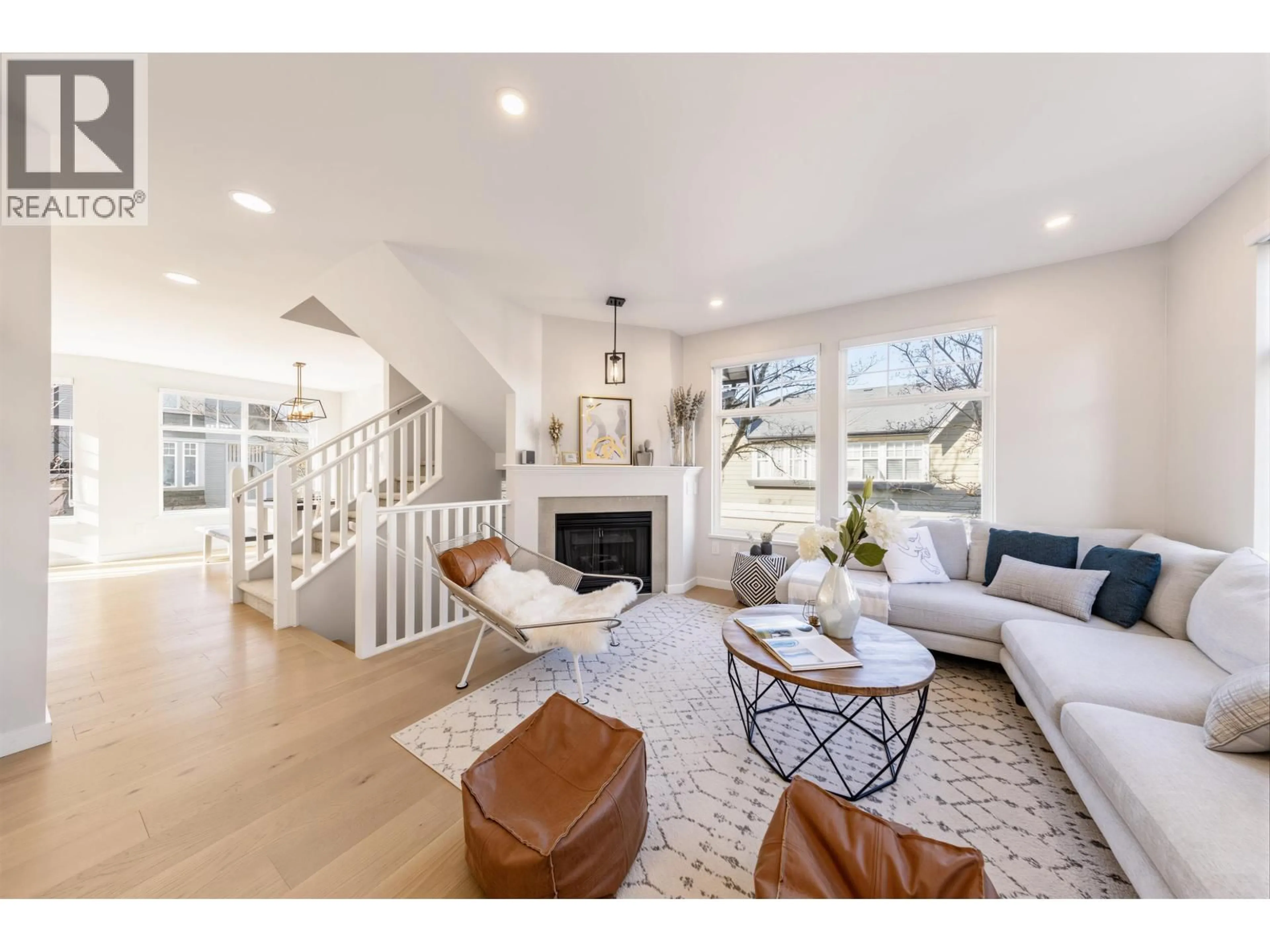 Living room with furniture, unknown for 73 - 3711 ROBSON COURT, Richmond British Columbia V7C5T8