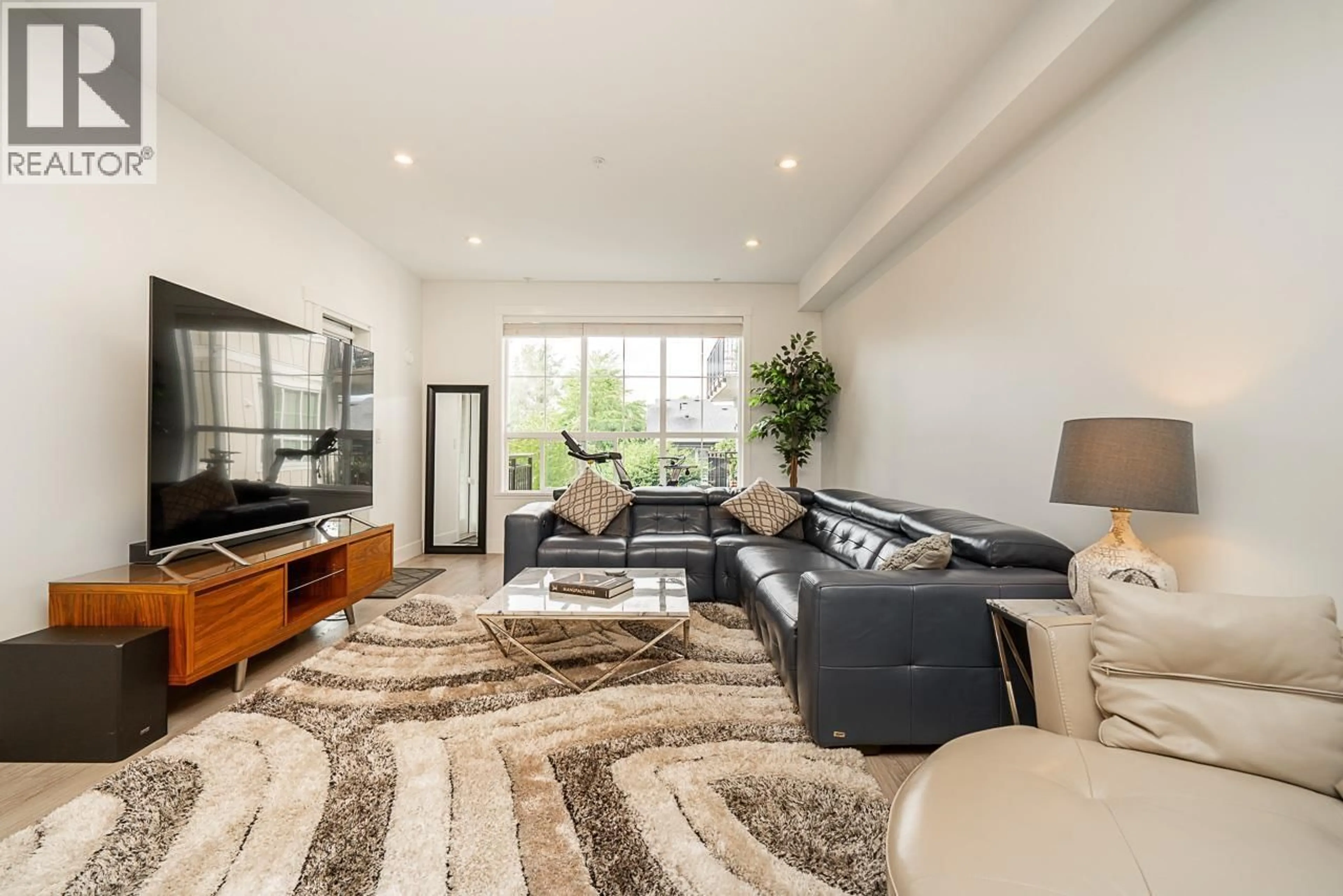 Living room with furniture, unknown for 204 - 12367 224 STREET, Maple Ridge British Columbia V6C3P6