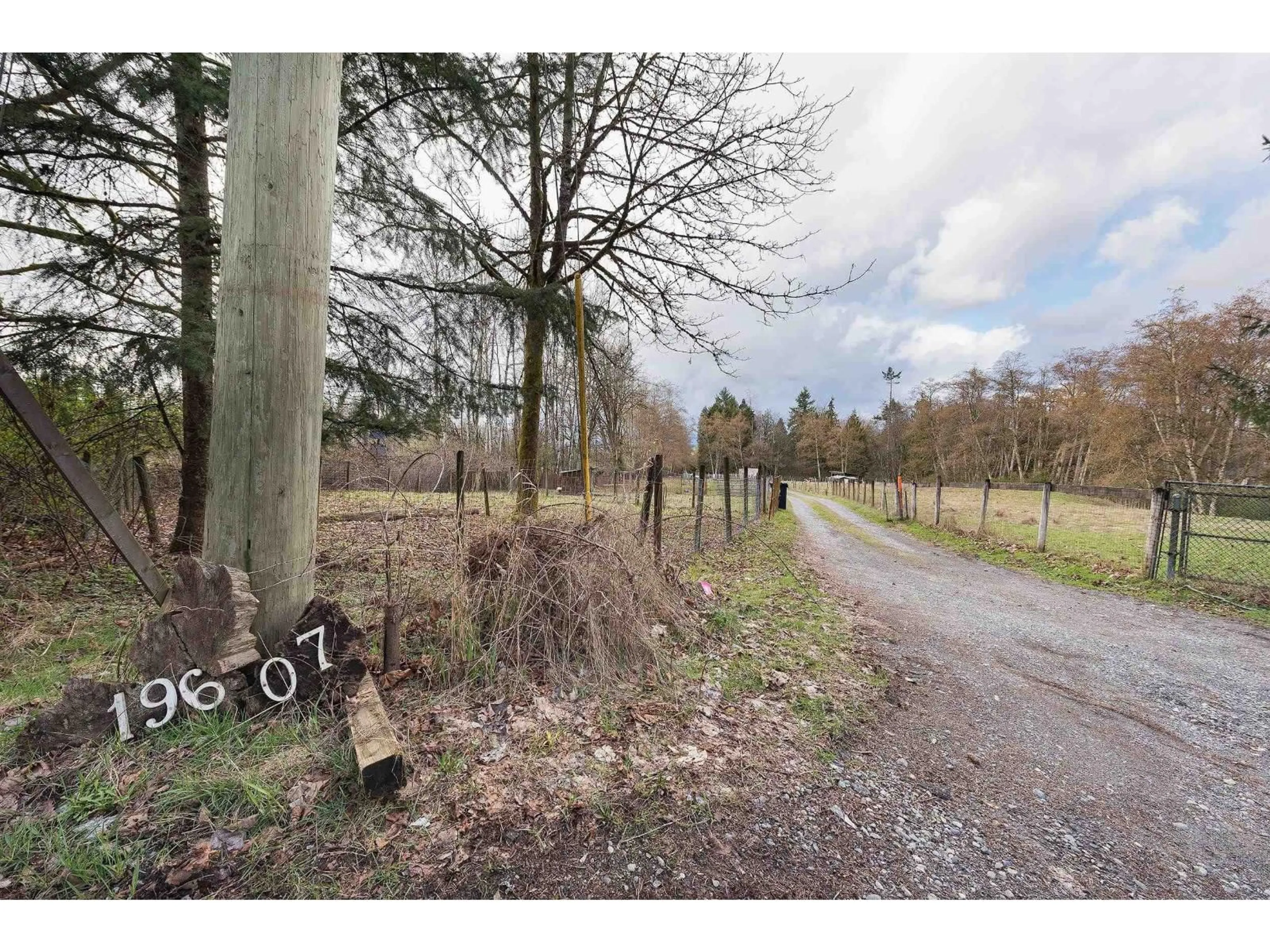 A pic from outside/outdoor area/front of a property/back of a property/a pic from drone, forest/trees view for 19607 80 AVENUE, Langley British Columbia V3A4P7