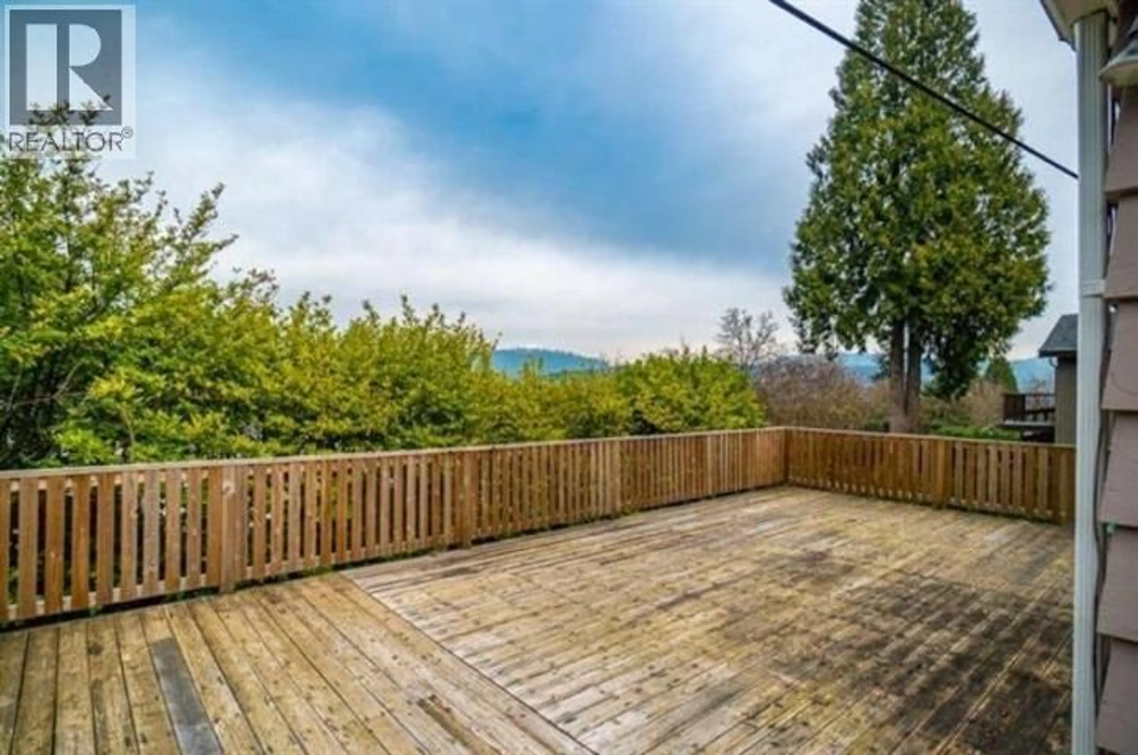 Patio, forest/trees view for 7725 BERKLEY STREET, Burnaby British Columbia V5E2J8