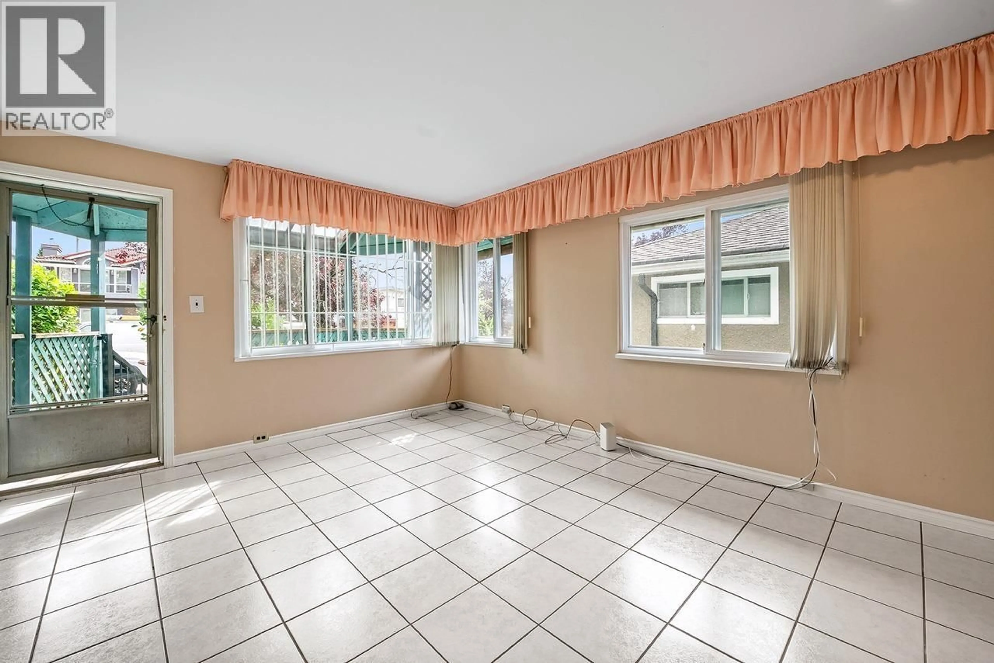 A pic of a room for 4777 PENDER STREET, Burnaby British Columbia V5C2N4
