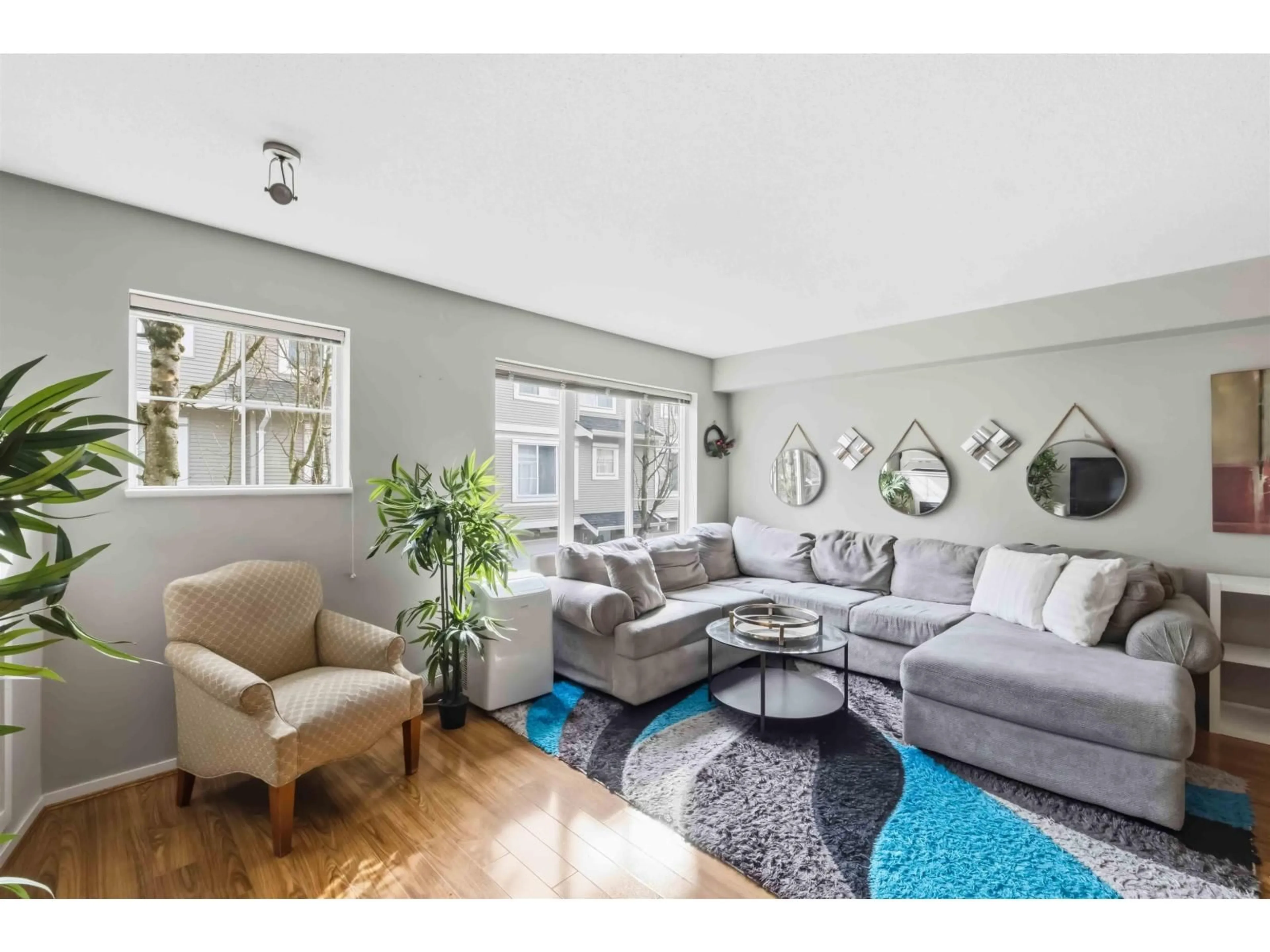 Living room with furniture, unknown for 82 - 15155 62A AVENUE, Surrey British Columbia V3S8A6