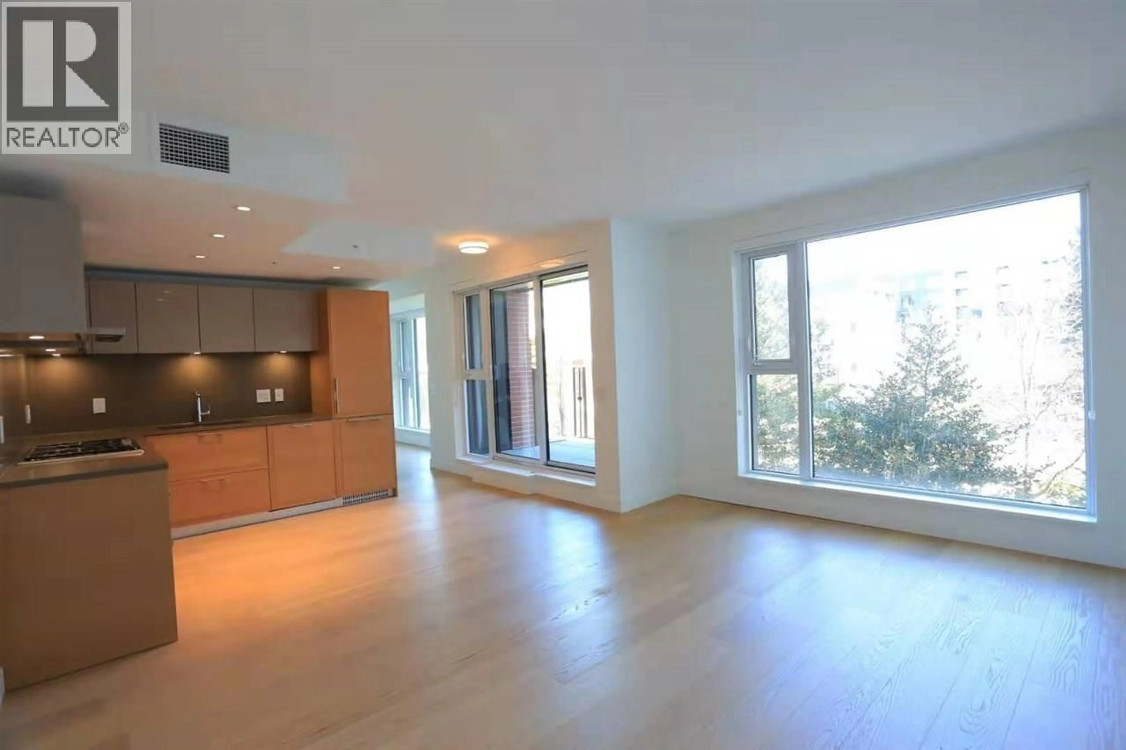 A pic of a room for 608 - 1561 57TH AVENUE, Vancouver British Columbia V6P0H5