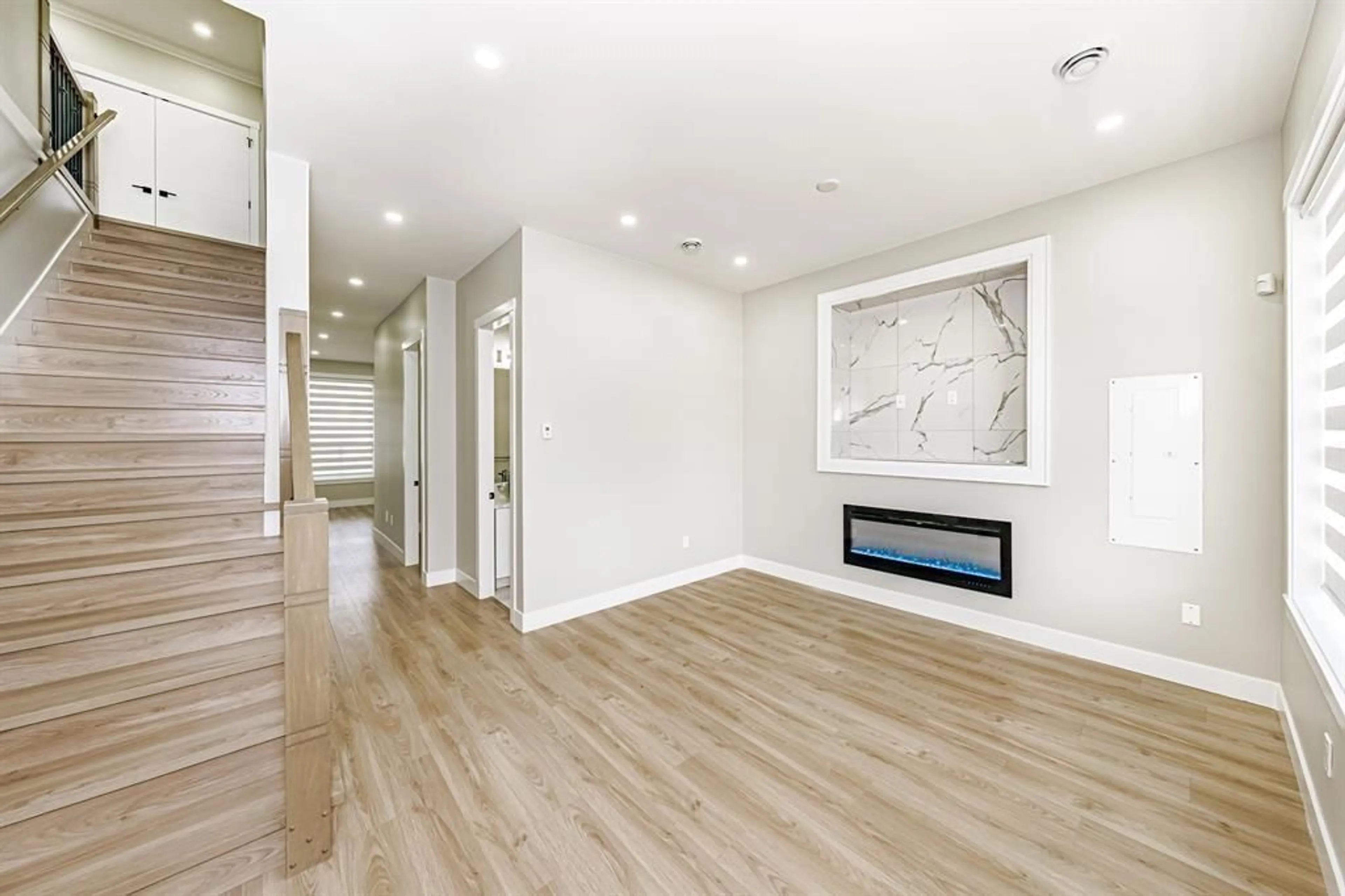 Unknown for 14711 62A AVENUE, Surrey British Columbia V3S3T1