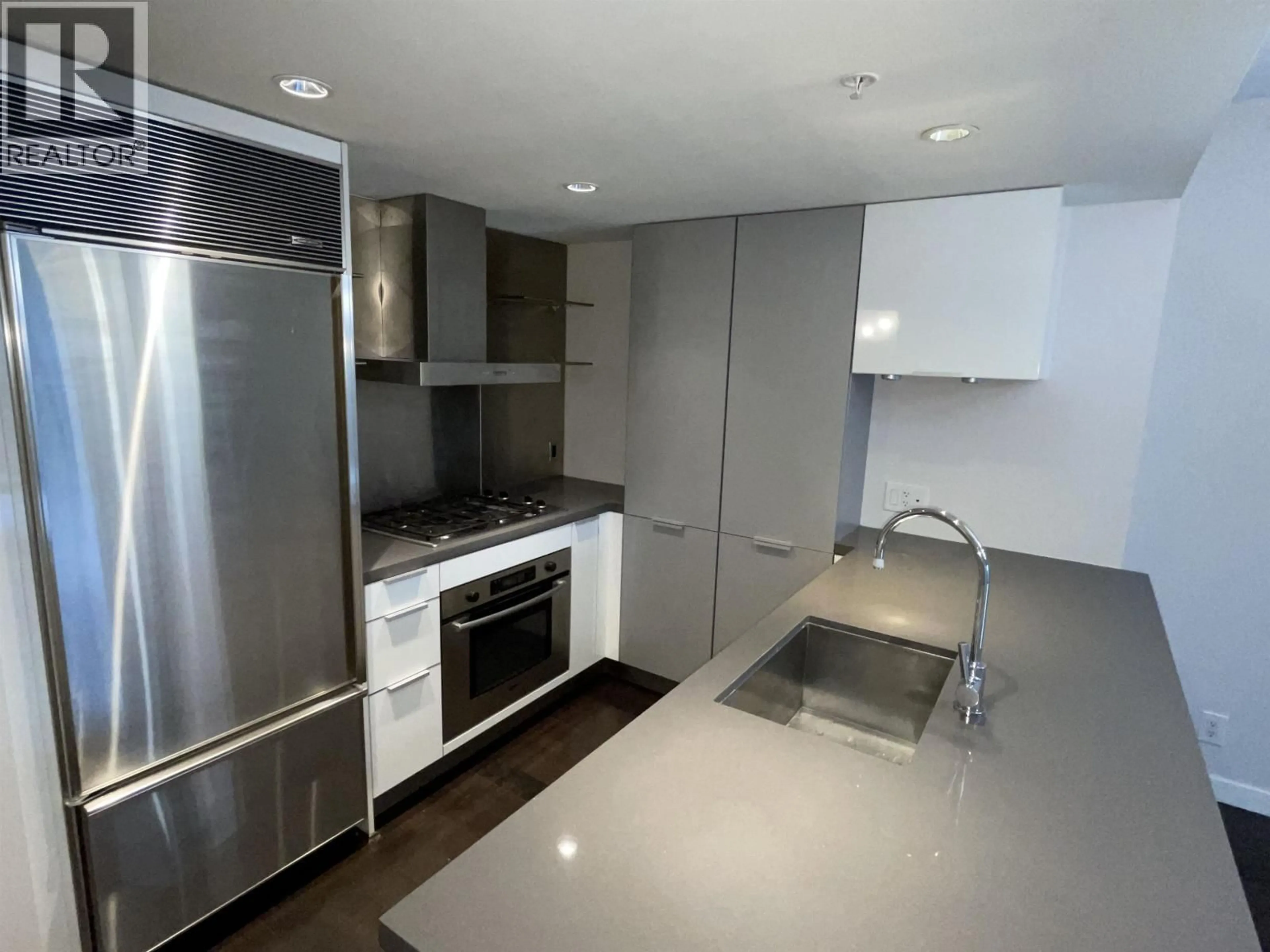 Standard kitchen, unknown for 1507 - 788 RICHARDS STREET, Vancouver British Columbia V6B0C7