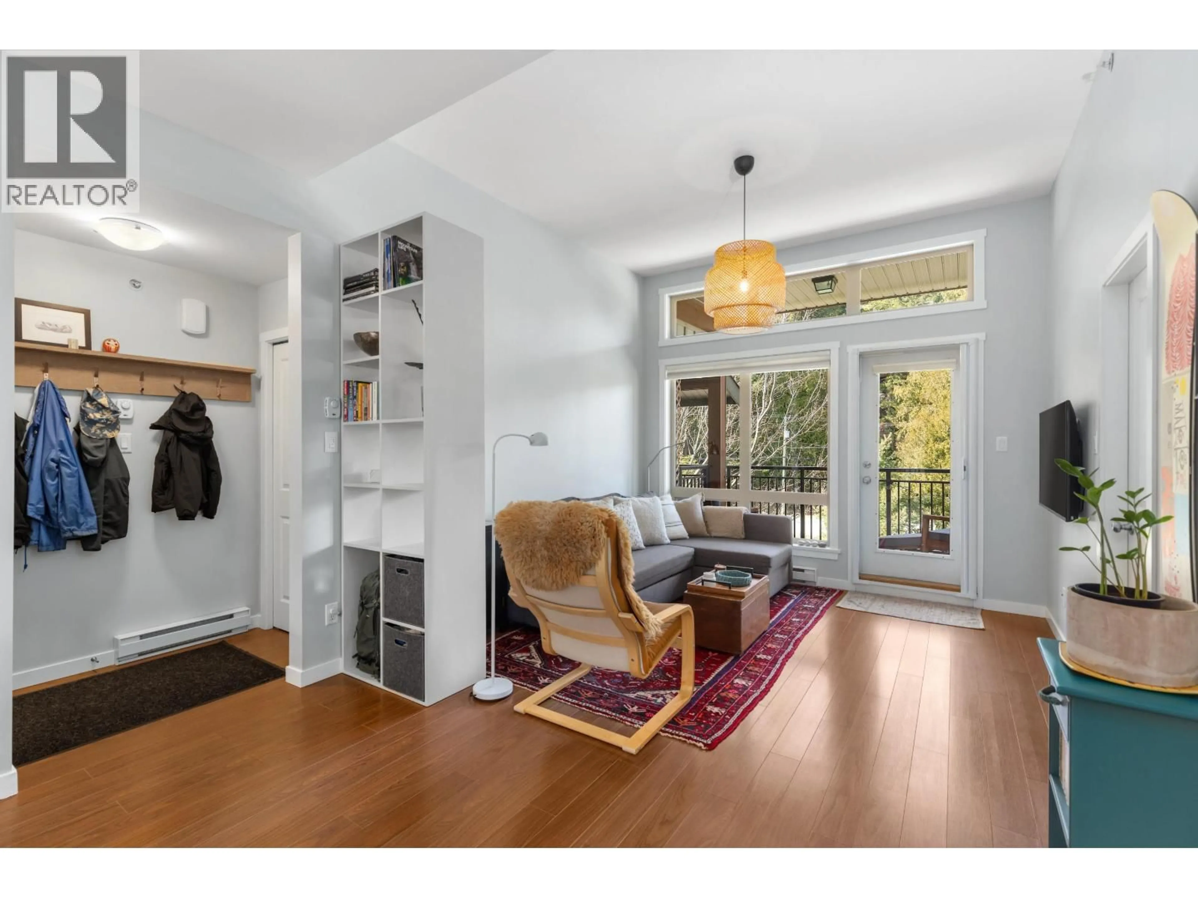 Living room with furniture, unknown for 6 - 7450 PROSPECT STREET, Pemberton British Columbia V0N2L1