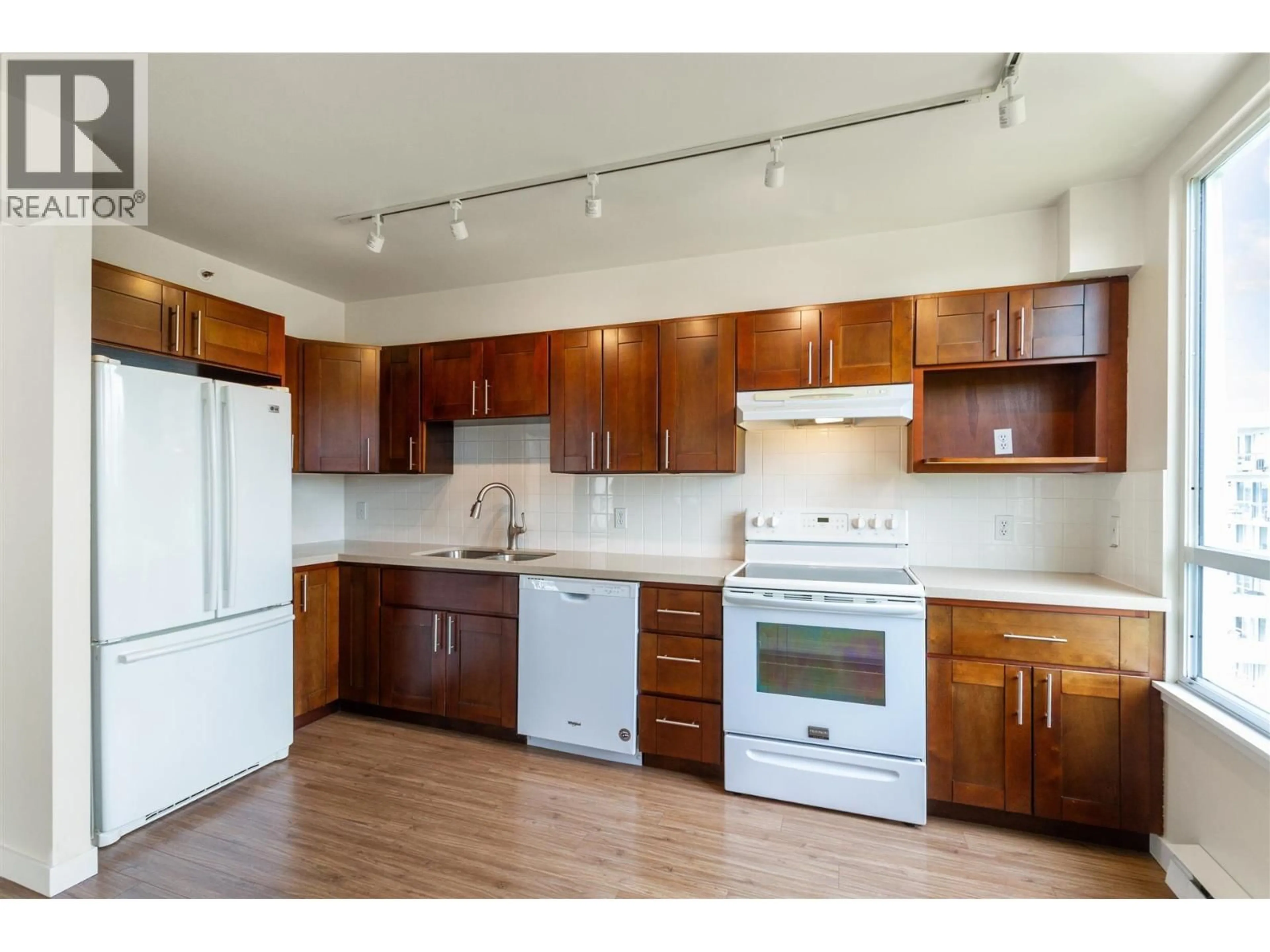 Standard kitchen, wood/laminate floor for 1802 - 551 AUSTIN AVENUE, Coquitlam British Columbia V3K6R7
