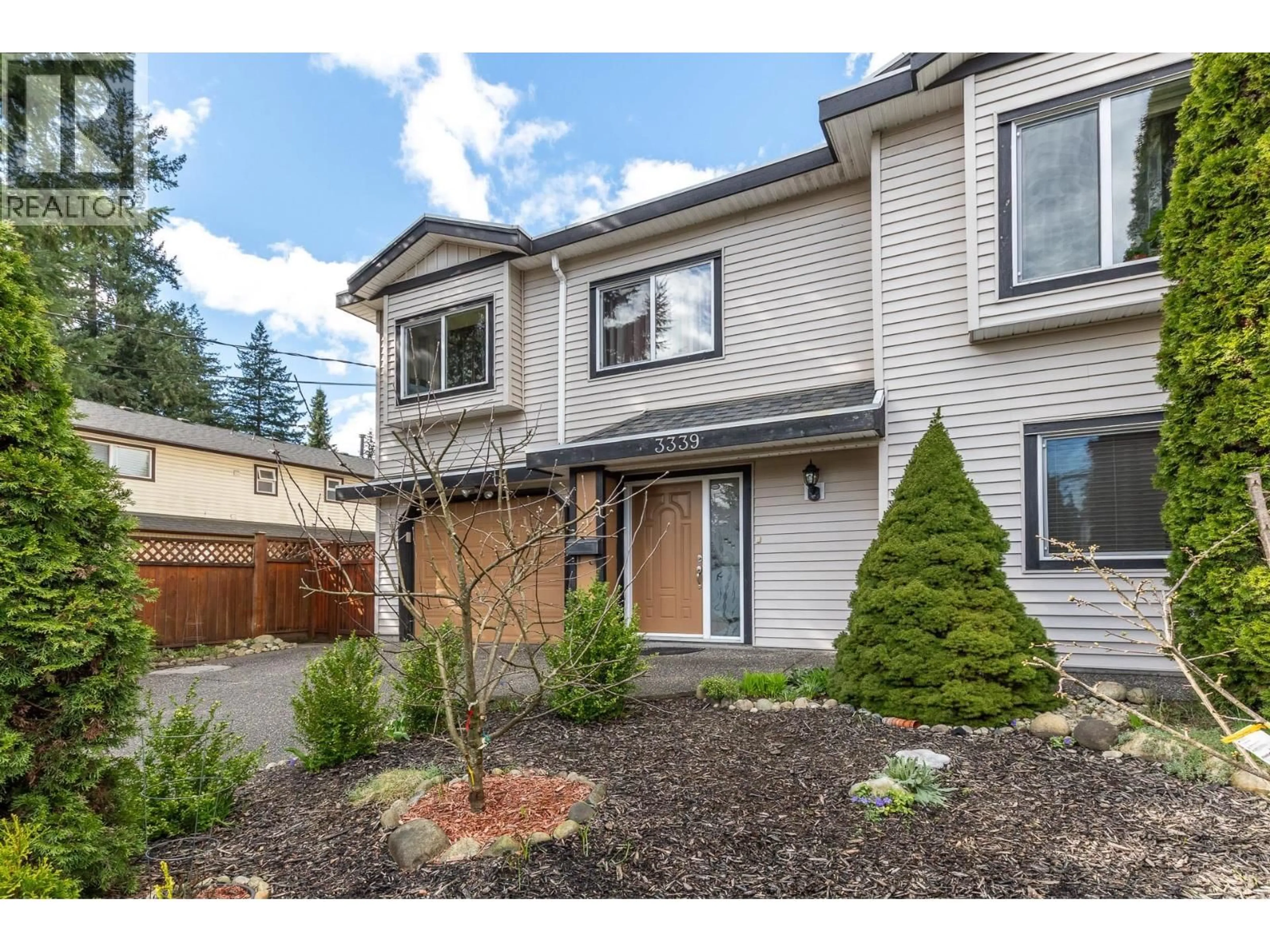 Home with vinyl exterior material, street for 3339 WELLINGTON STREET, Port Coquitlam British Columbia V3B3Y1