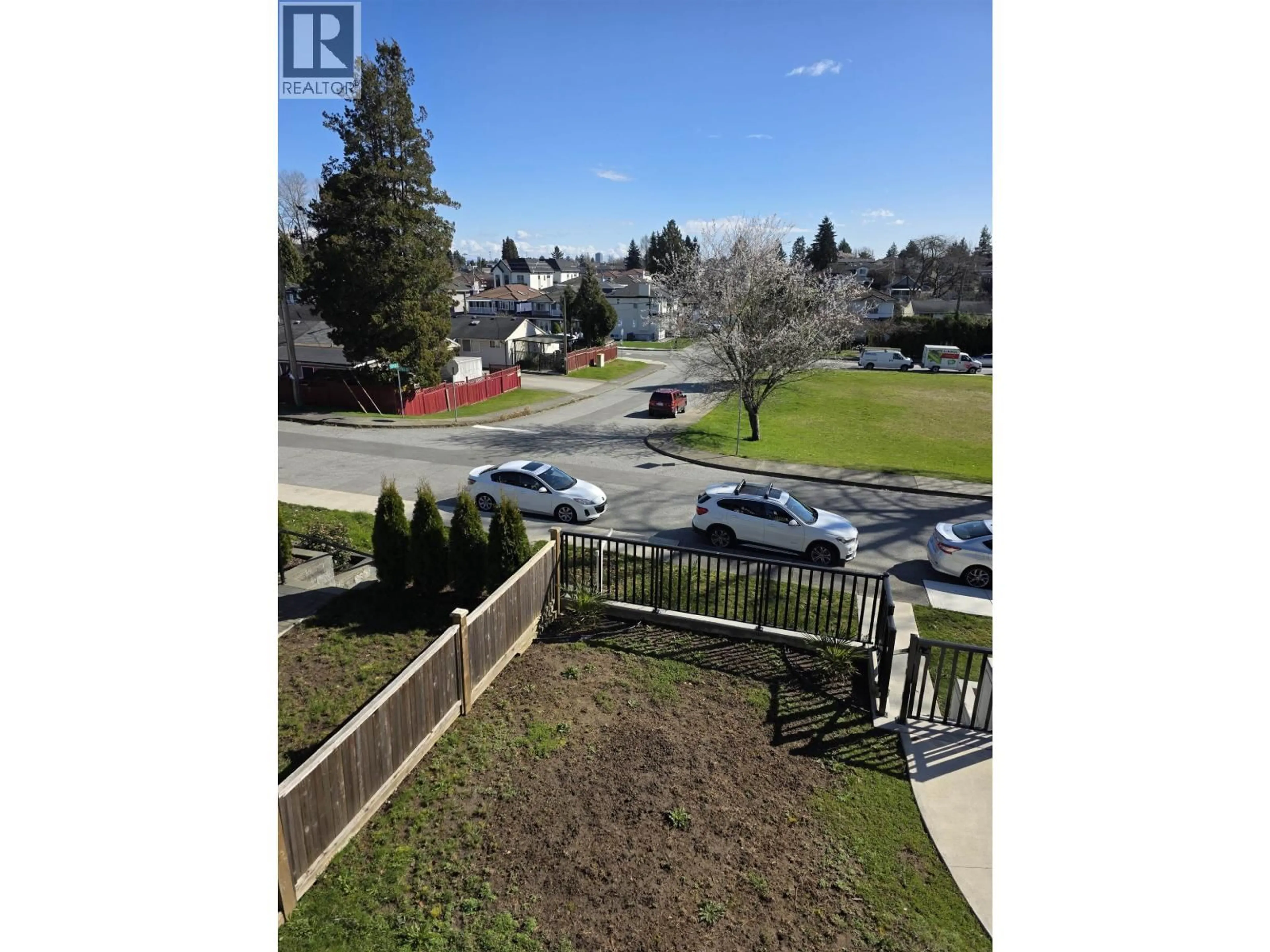 A pic from outside/outdoor area/front of a property/back of a property/a pic from drone, street for 7329 ETHEL AVENUE, Burnaby British Columbia V3N2C6
