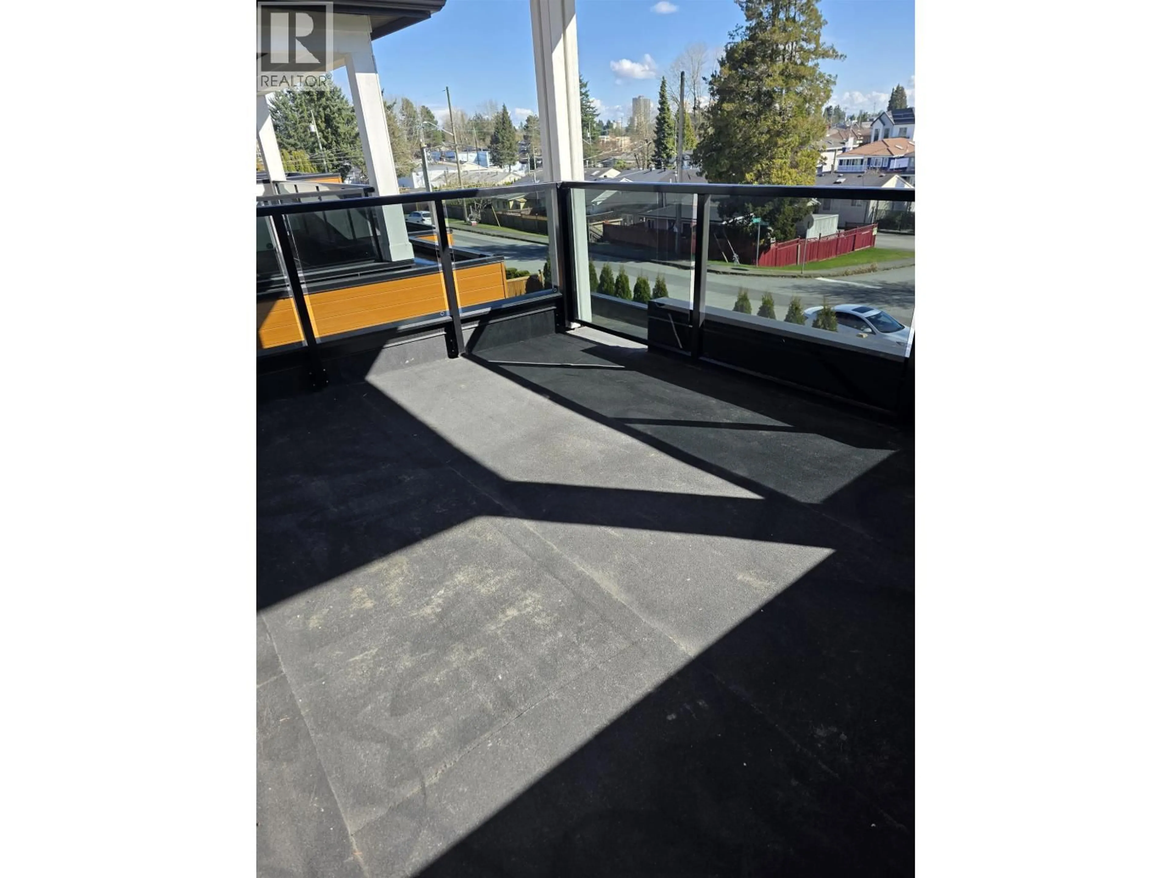 Patio, street for 7329 ETHEL AVENUE, Burnaby British Columbia V3N2C6