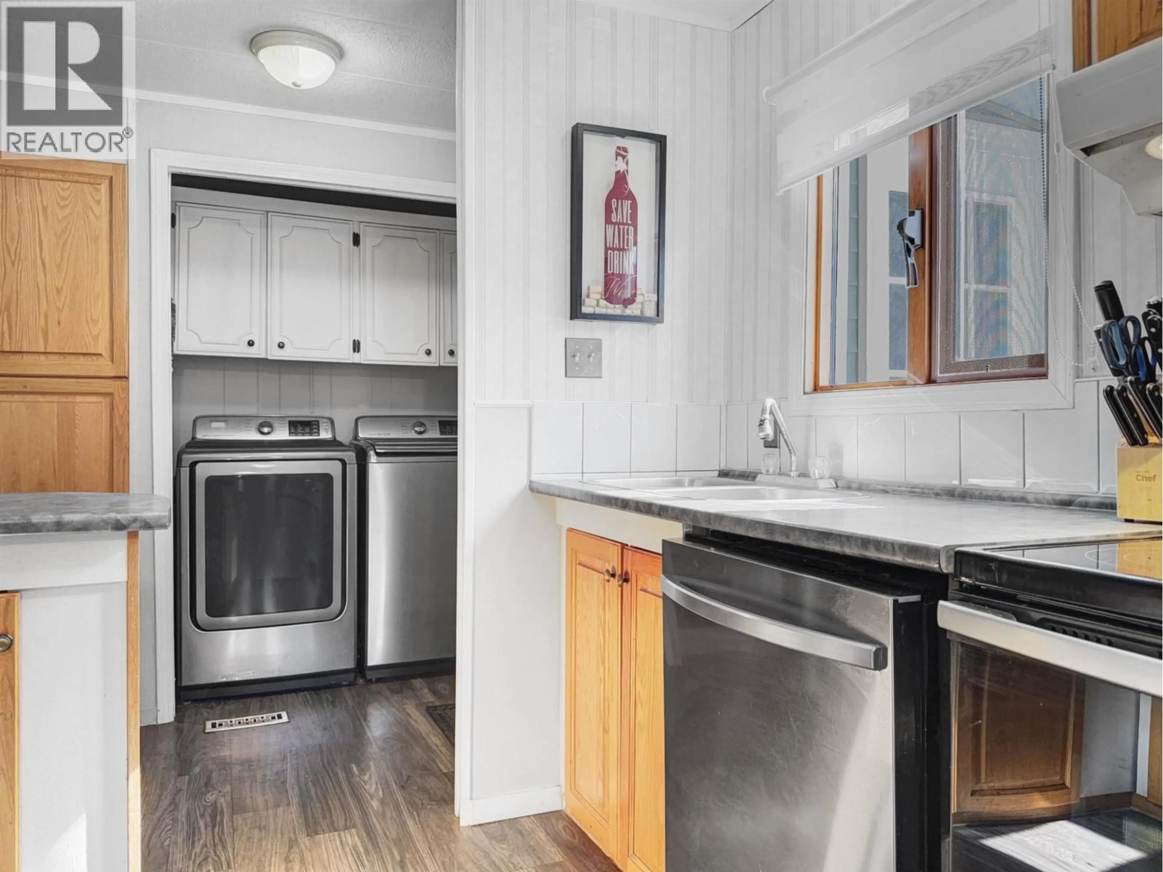 Standard kitchen, unknown for 1008 RICHARD ROAD, Williams Lake British Columbia V2G3M1