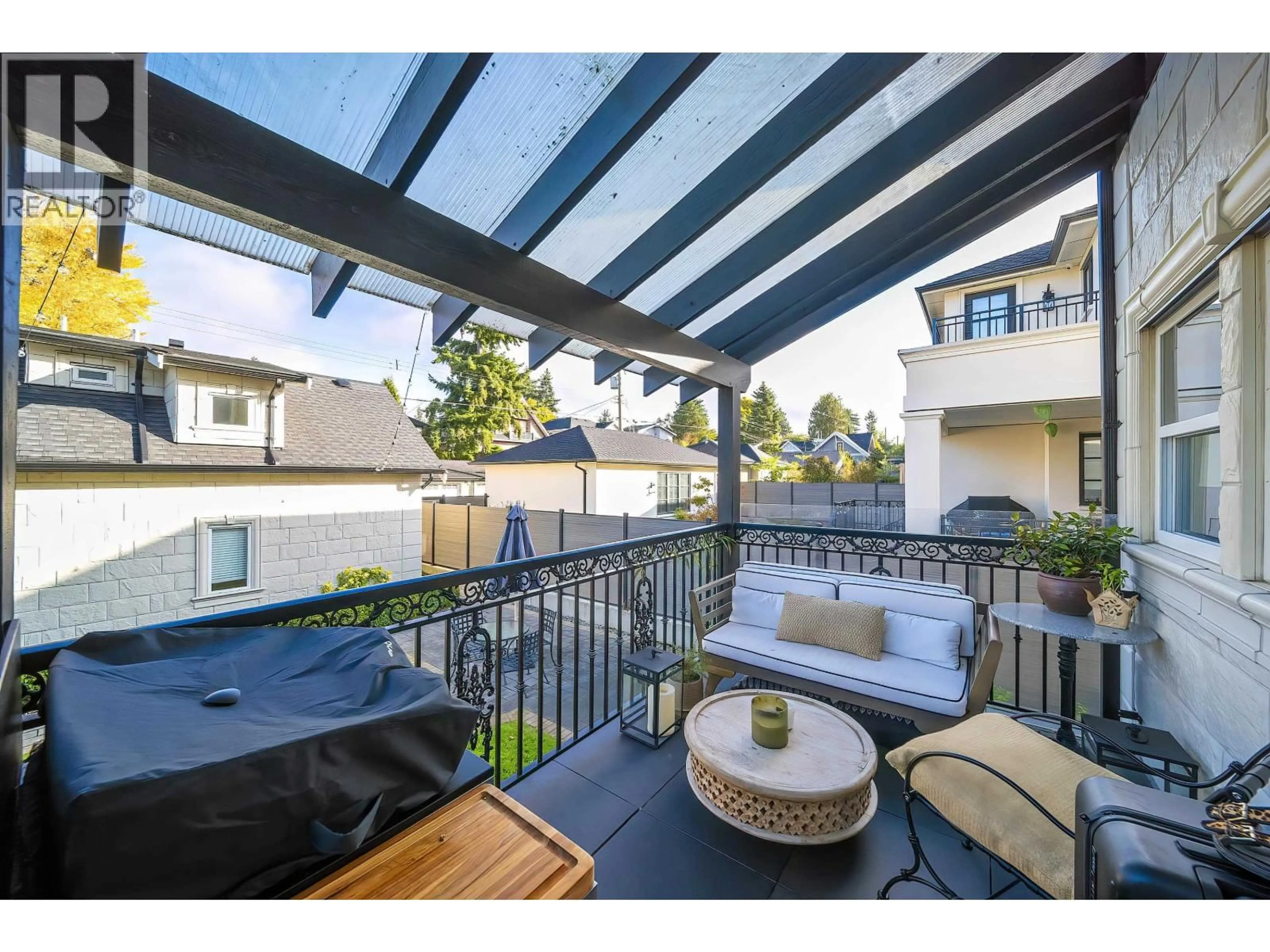 Patio, street for 3765 3RD AVENUE, Vancouver British Columbia V6R1M2