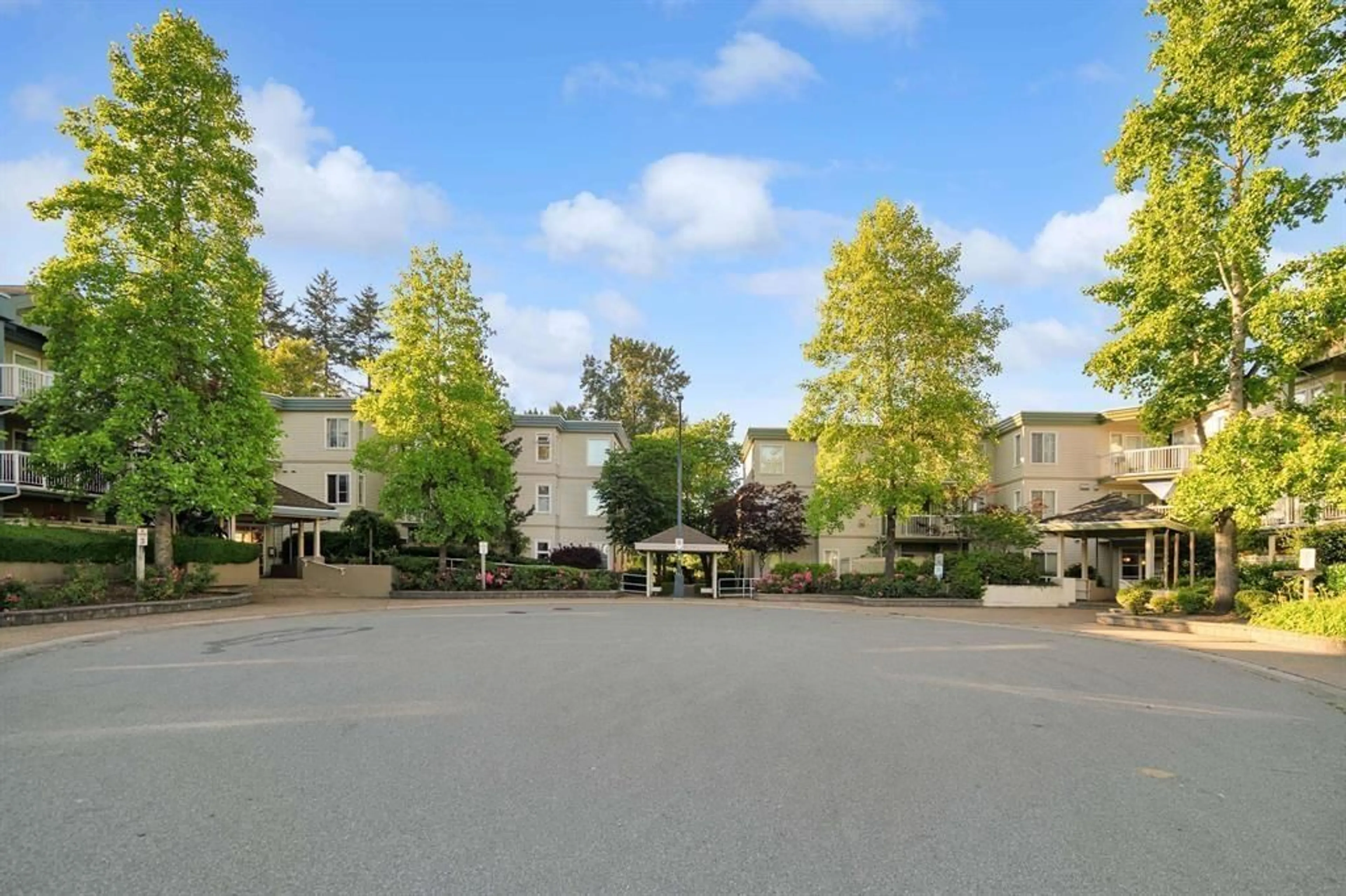 Patio, unknown for 106 10675 138A STREET, Surrey British Columbia V3T4L2