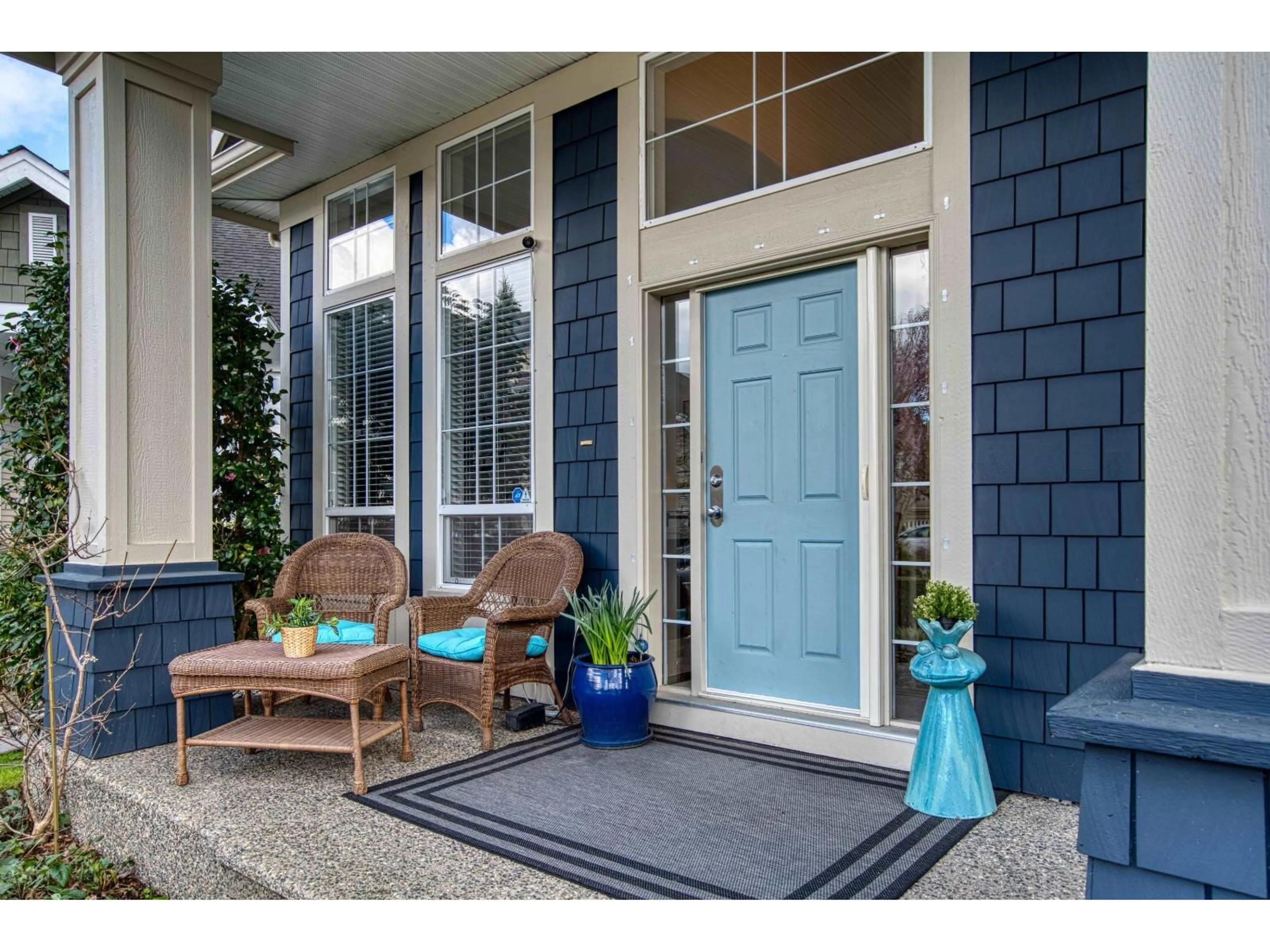 Indoor entryway for 16492 60A AVENUE, Surrey British Columbia V3S5V4