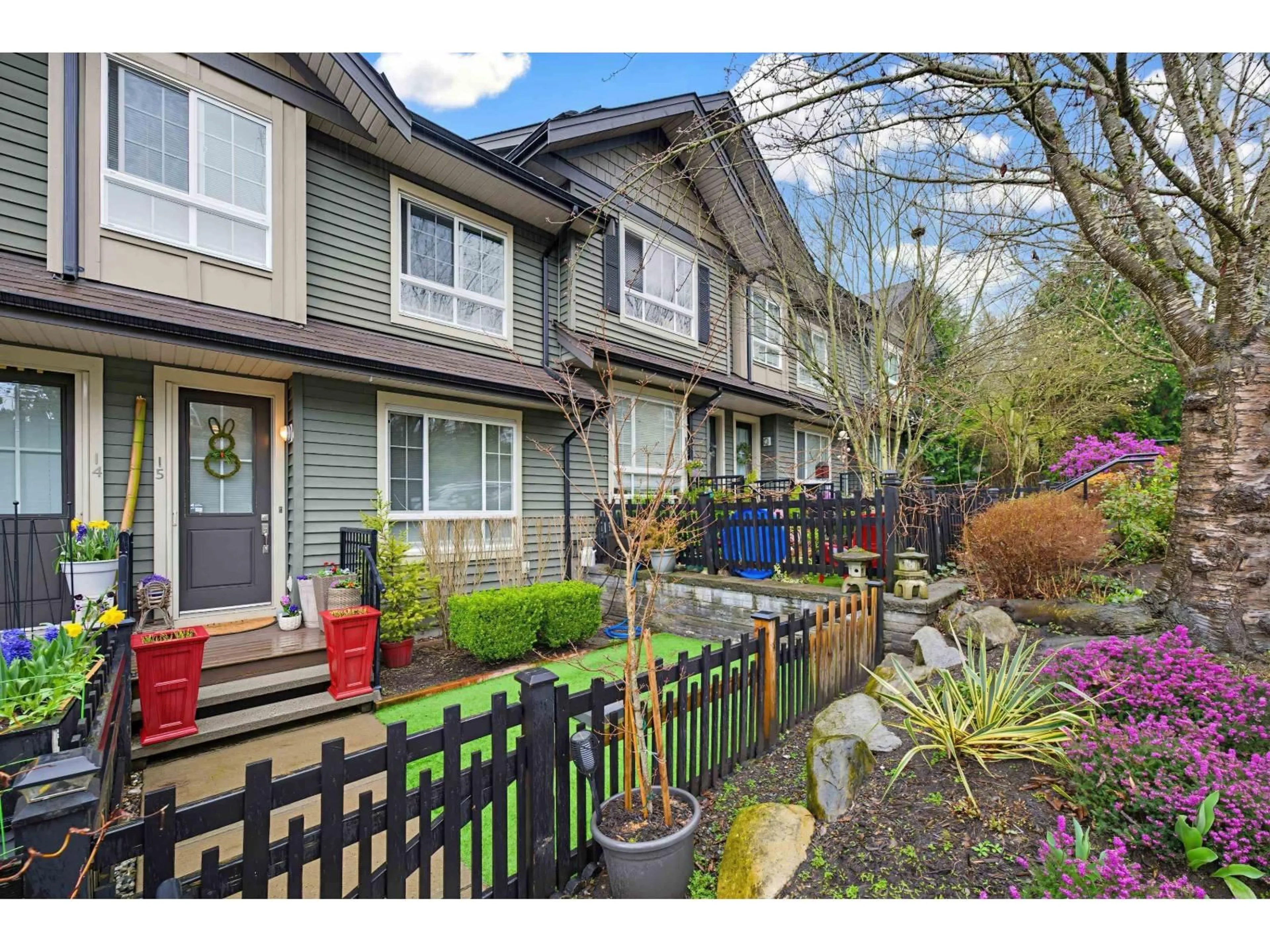 Unknown for 15 - 21867 50 AVENUE, Langley British Columbia V3A3T2