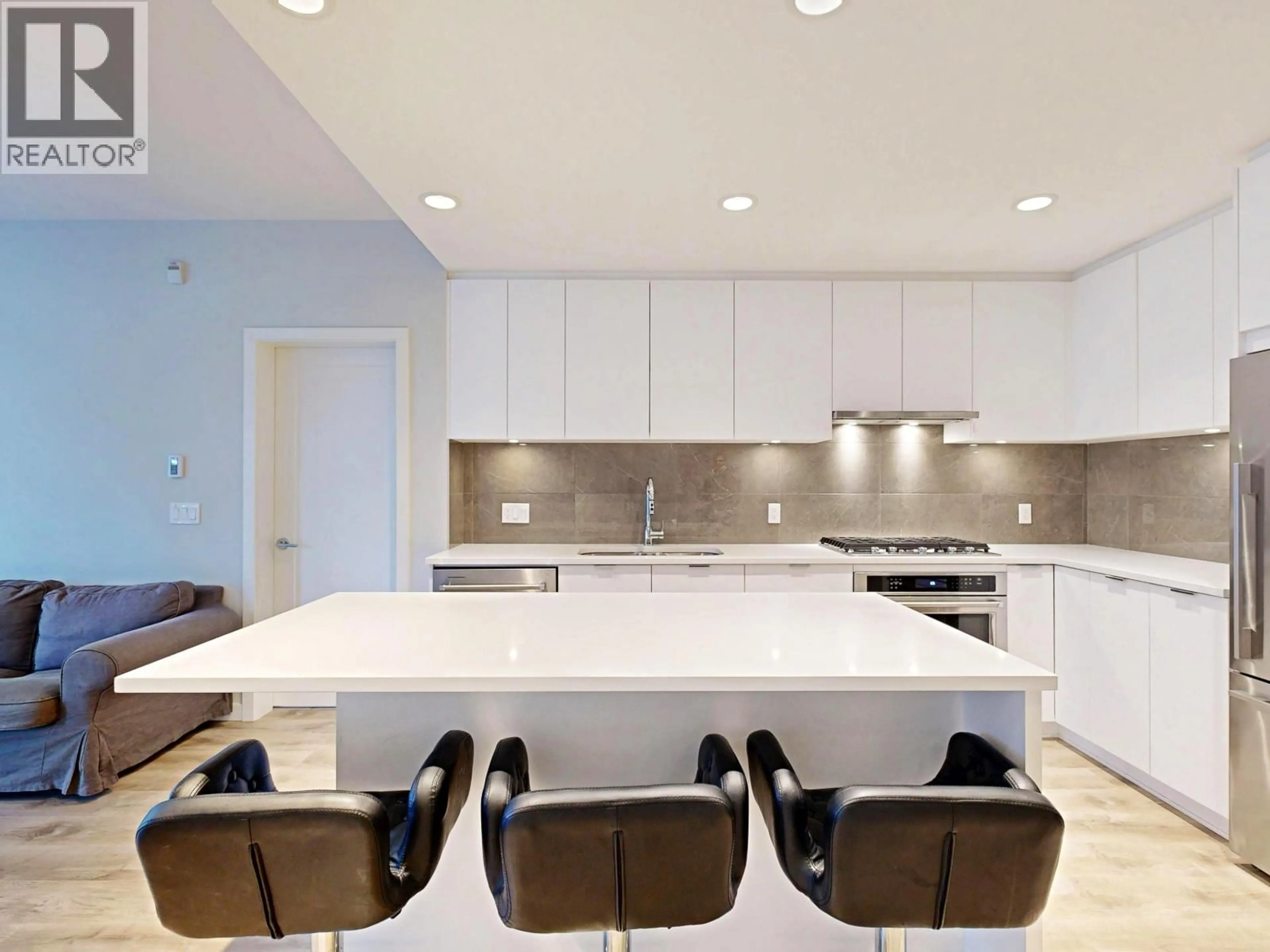 Contemporary kitchen, ceramic/tile floor for 208 - 615 COTTONWOOD AVENUE, Coquitlam British Columbia V3J2S5