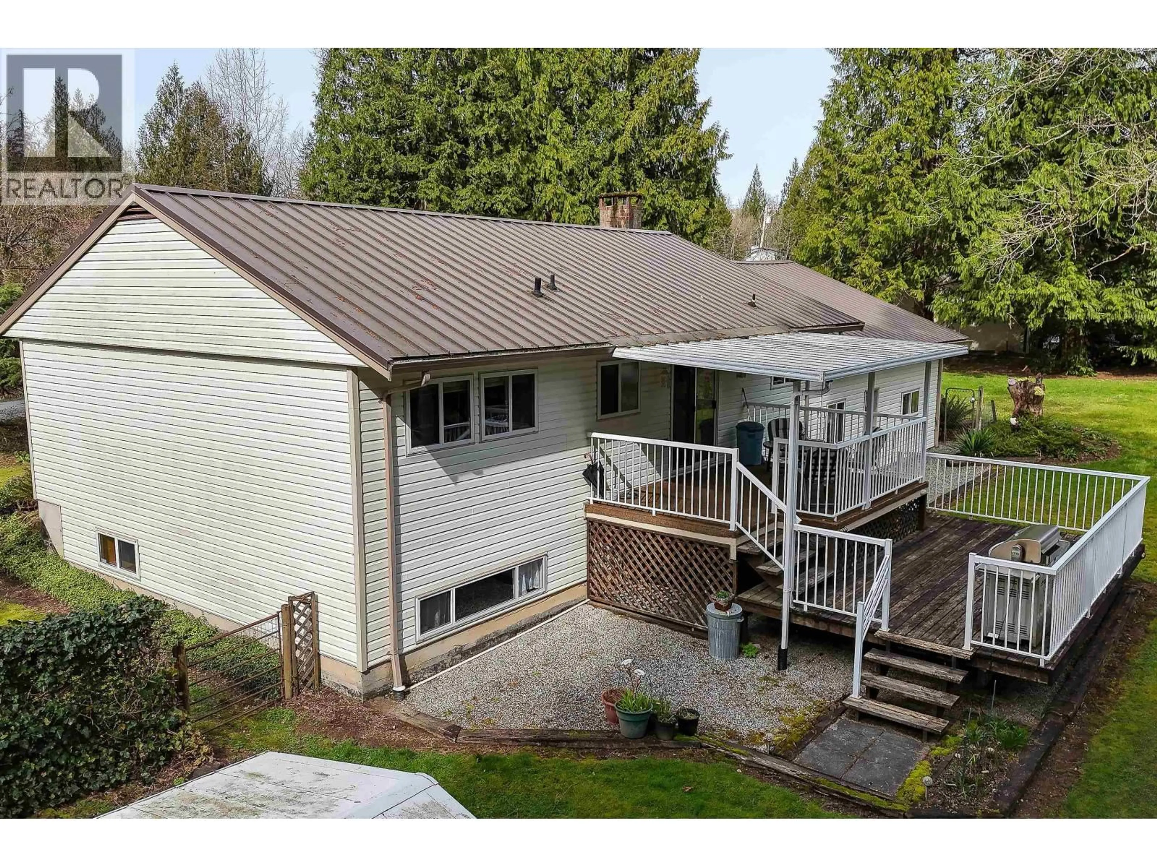 A pic from outside/outdoor area/front of a property/back of a property/a pic from drone, unknown for 11626 248 STREET, Maple Ridge British Columbia V2X6X9