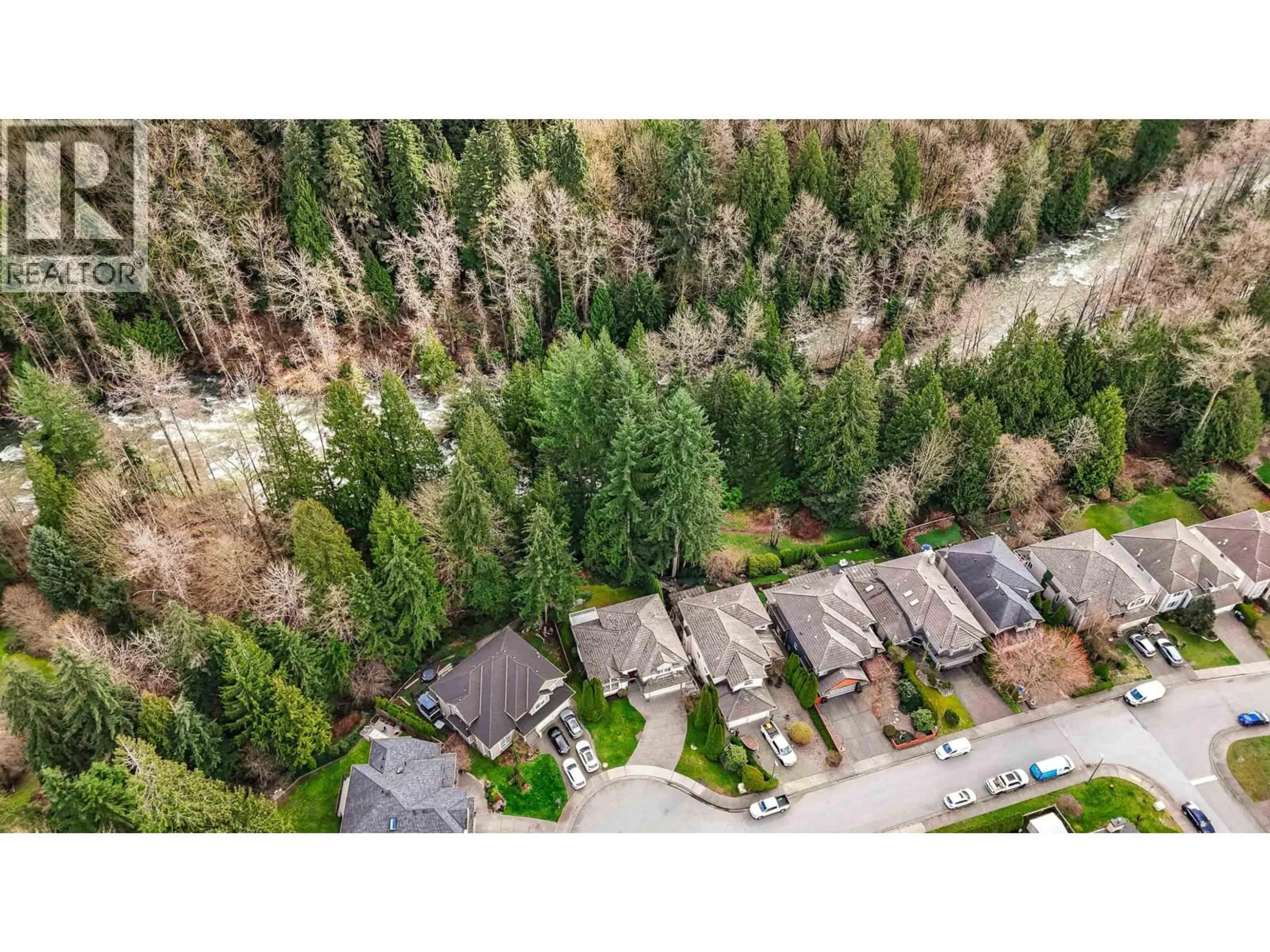 A pic from outside/outdoor area/front of a property/back of a property/a pic from drone, forest/trees view for 3332 TURNER AVENUE, Coquitlam British Columbia V3E3B9