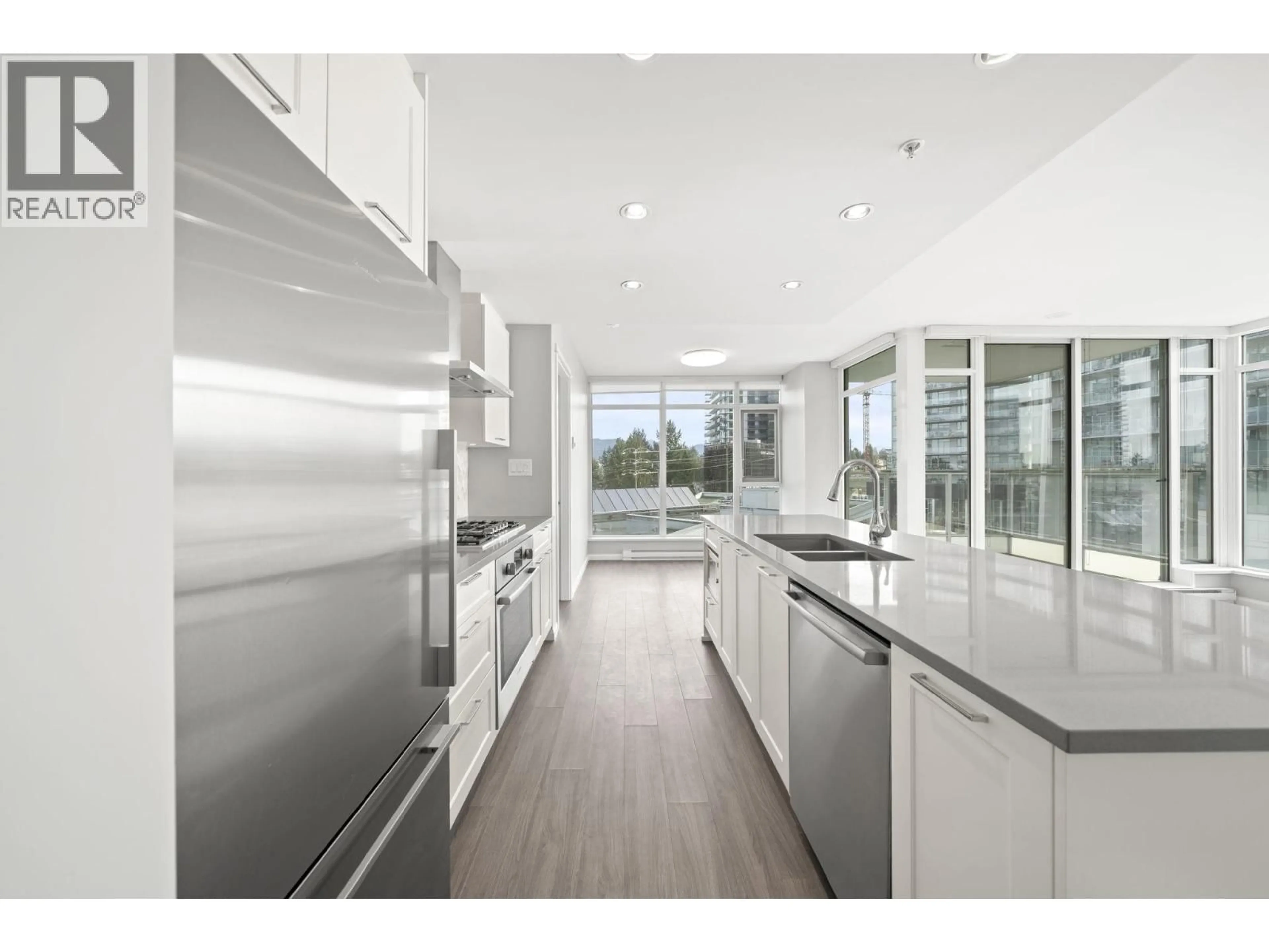 Open concept kitchen, unknown for 807 - 520 COMO LAKE AVENUE, Coquitlam British Columbia V3J0E8