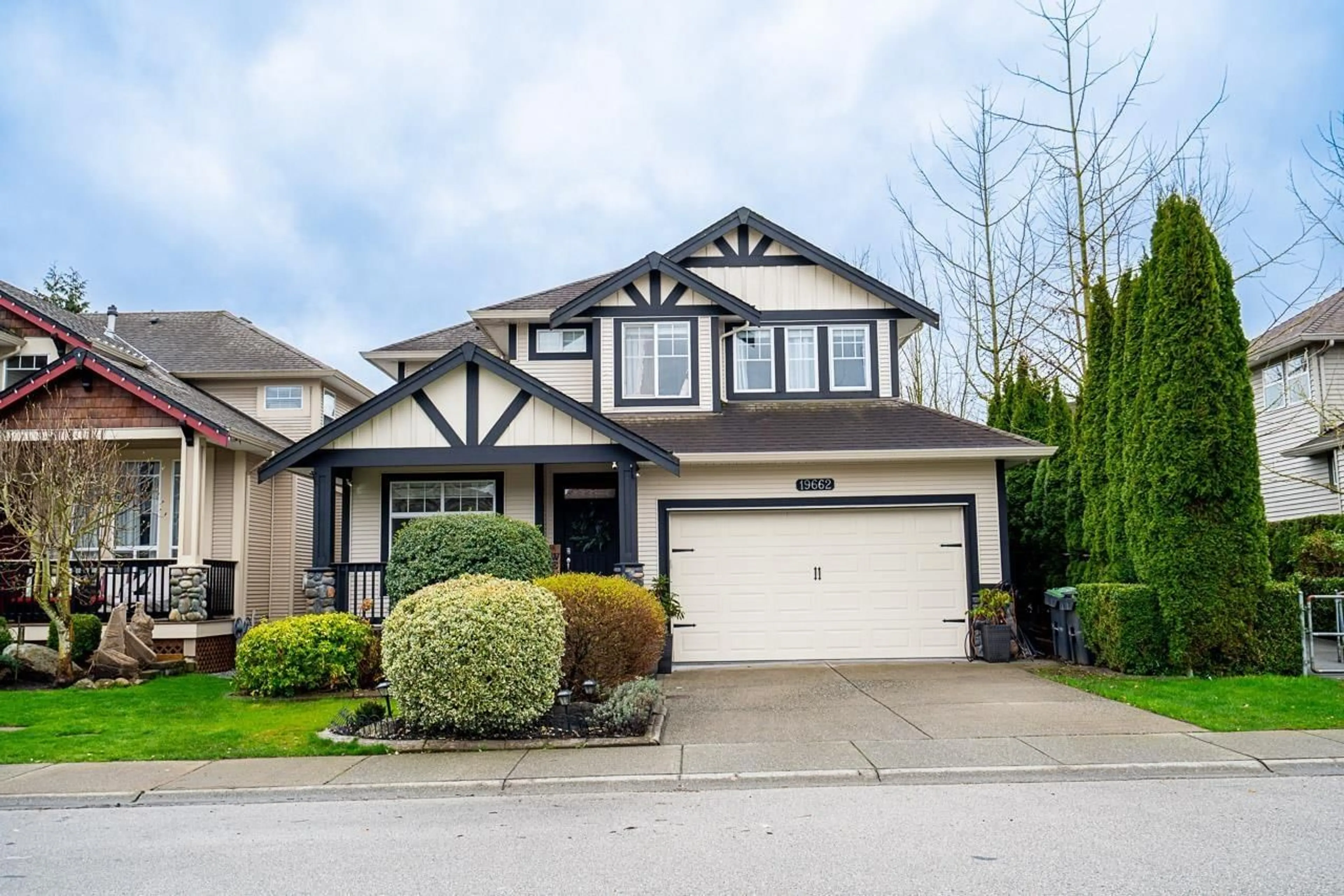 Home with vinyl exterior material, street for 19662 73A AVENUE, Langley British Columbia V2Y3C4