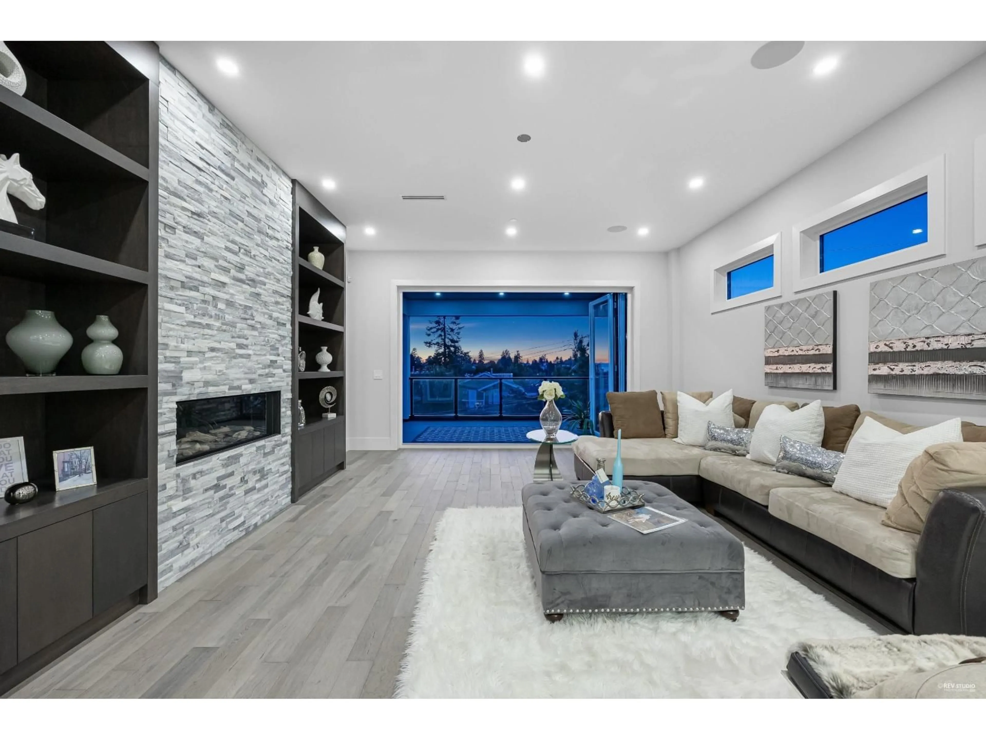 Unknown for 838 STEVENS STREET, White Rock British Columbia V4B4X2