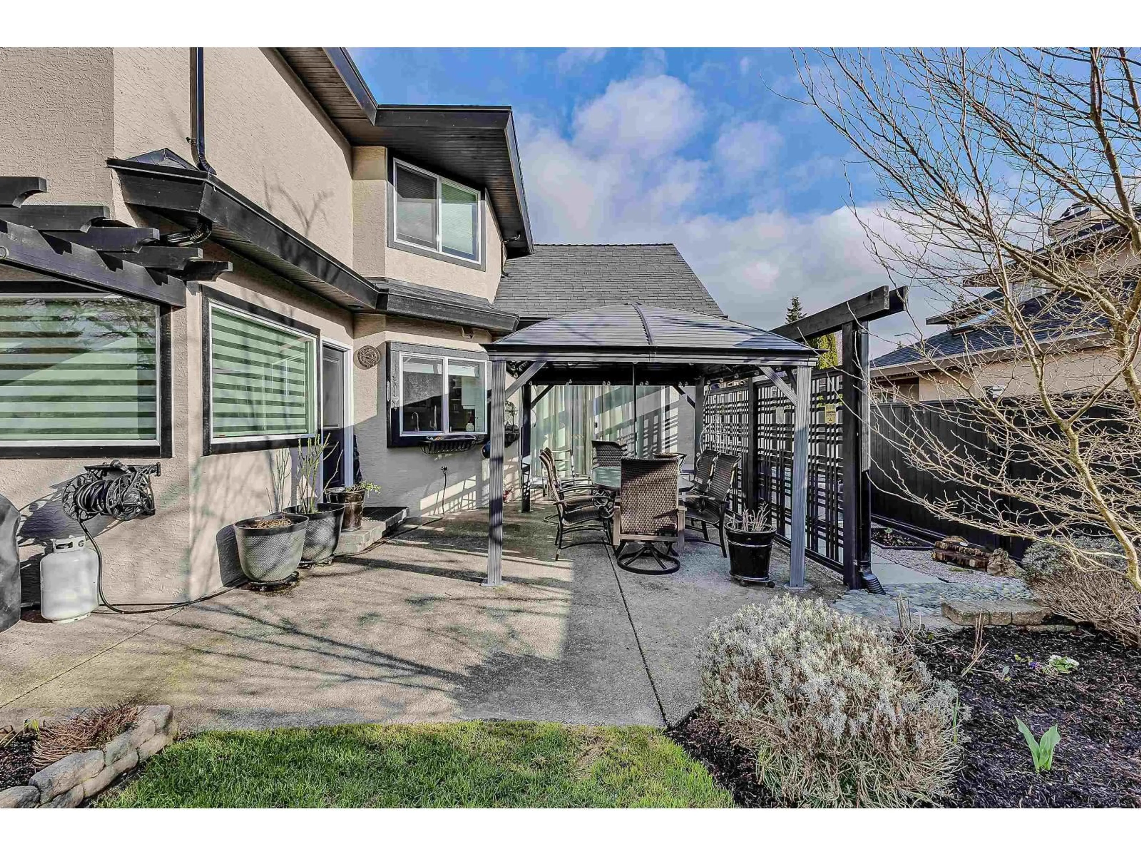 Unknown for 15850 107A AVENUE, Surrey British Columbia V4N1L1