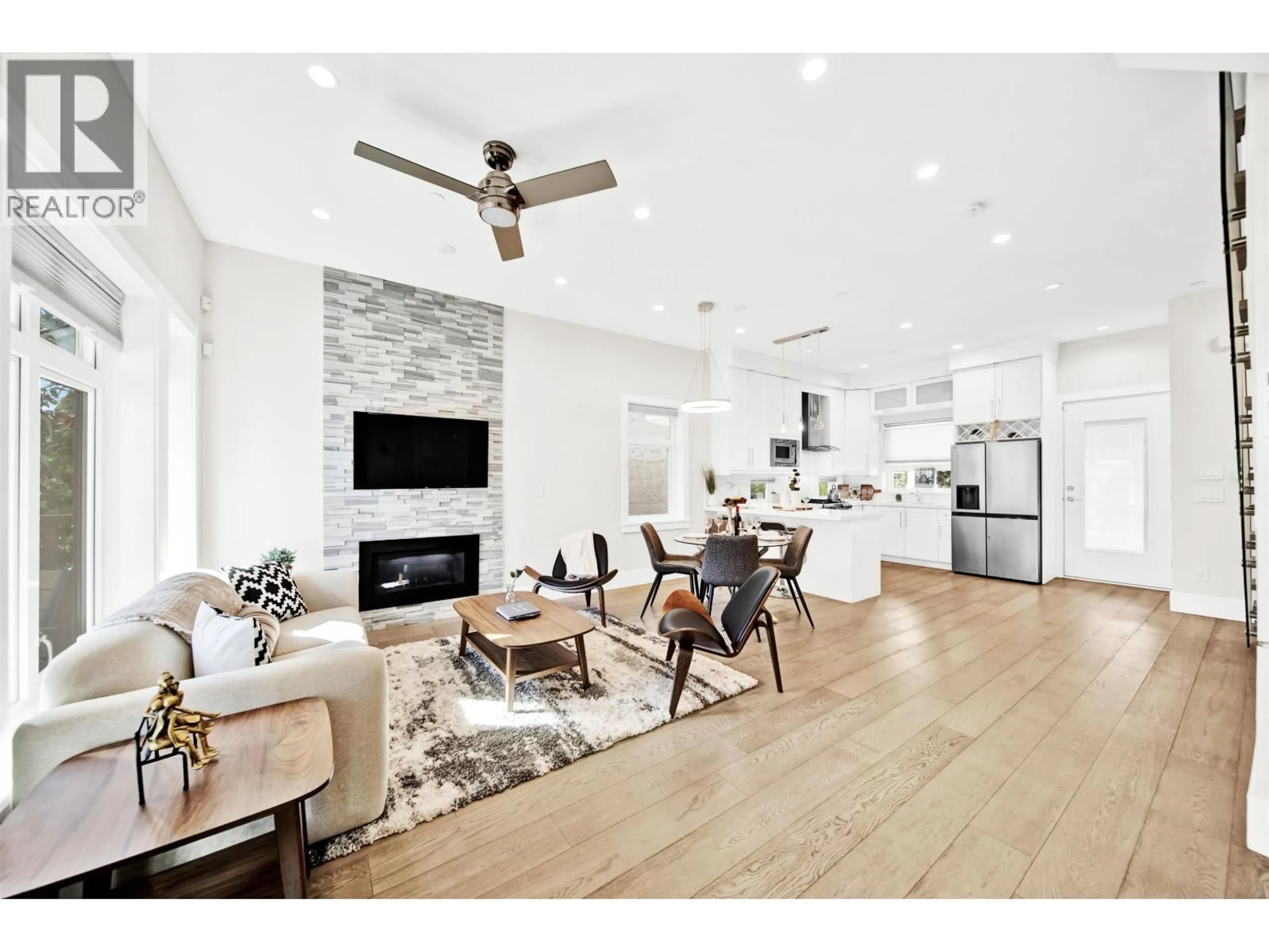 Open concept kitchen, unknown for 945 20TH AVENUE, Vancouver British Columbia V5V1N7