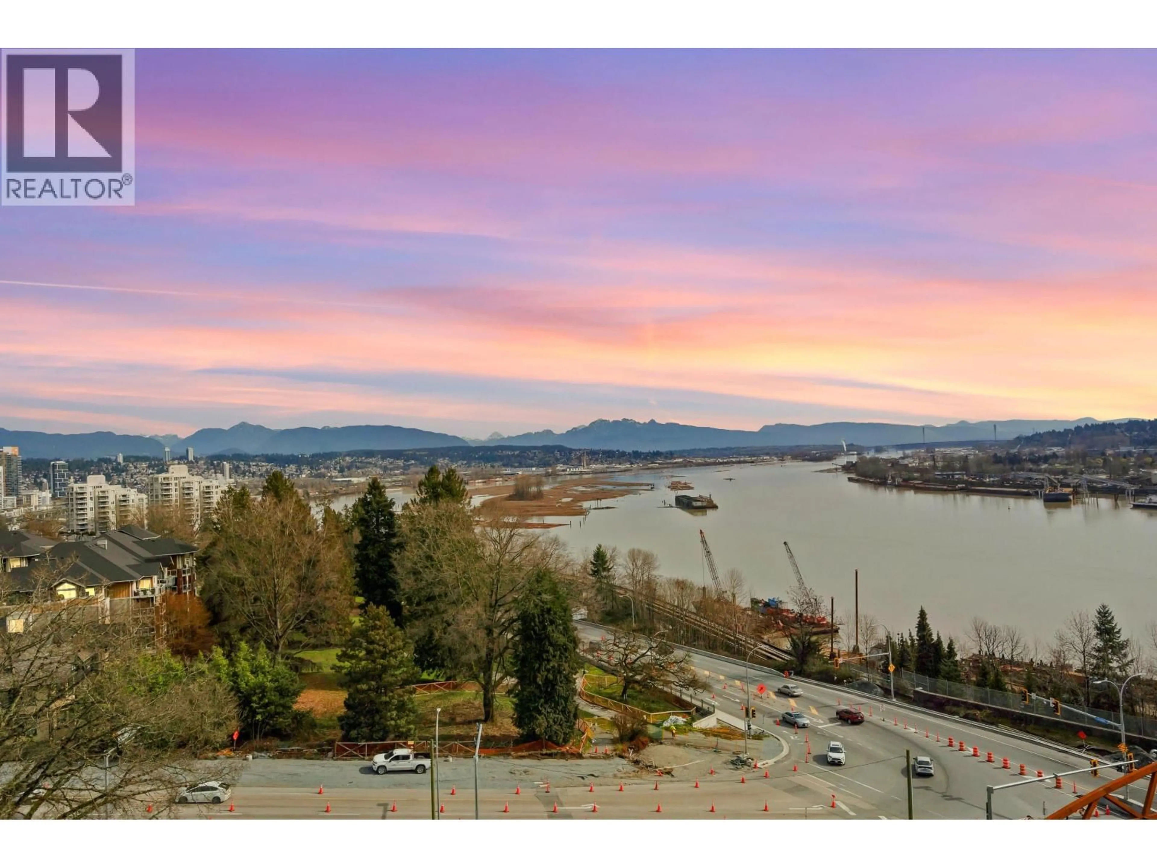 A pic from outside/outdoor area/front of a property/back of a property/a pic from drone, water/lake/river/ocean view for 901 - 38 LEOPOLD PLACE, New Westminster British Columbia V3L2C6
