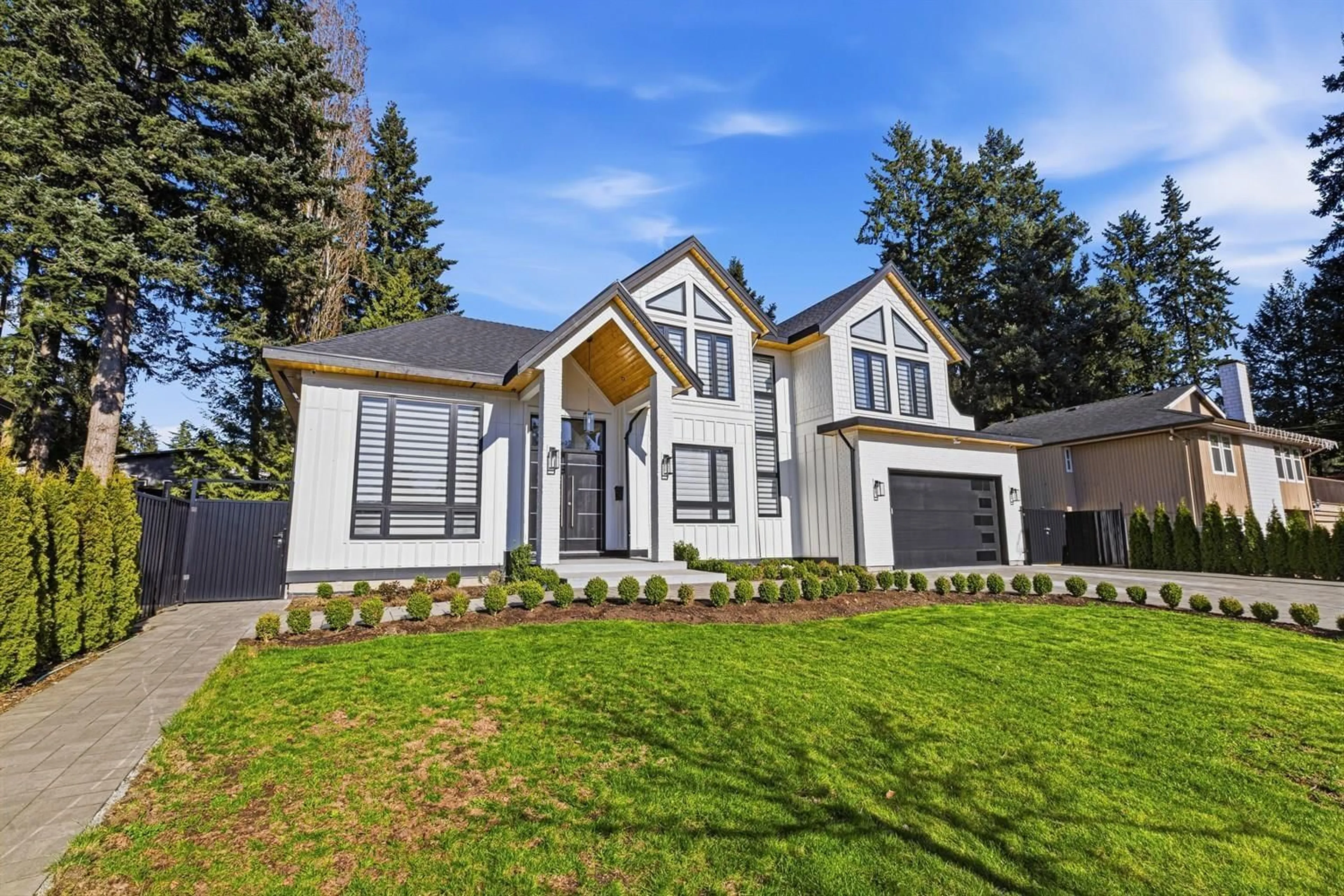 Home with vinyl exterior material, street for 6460 MCKENZIE DRIVE, Delta British Columbia V4E1N9