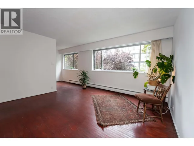 210 - 1050 JERVIS STREET, Vancouver 3
