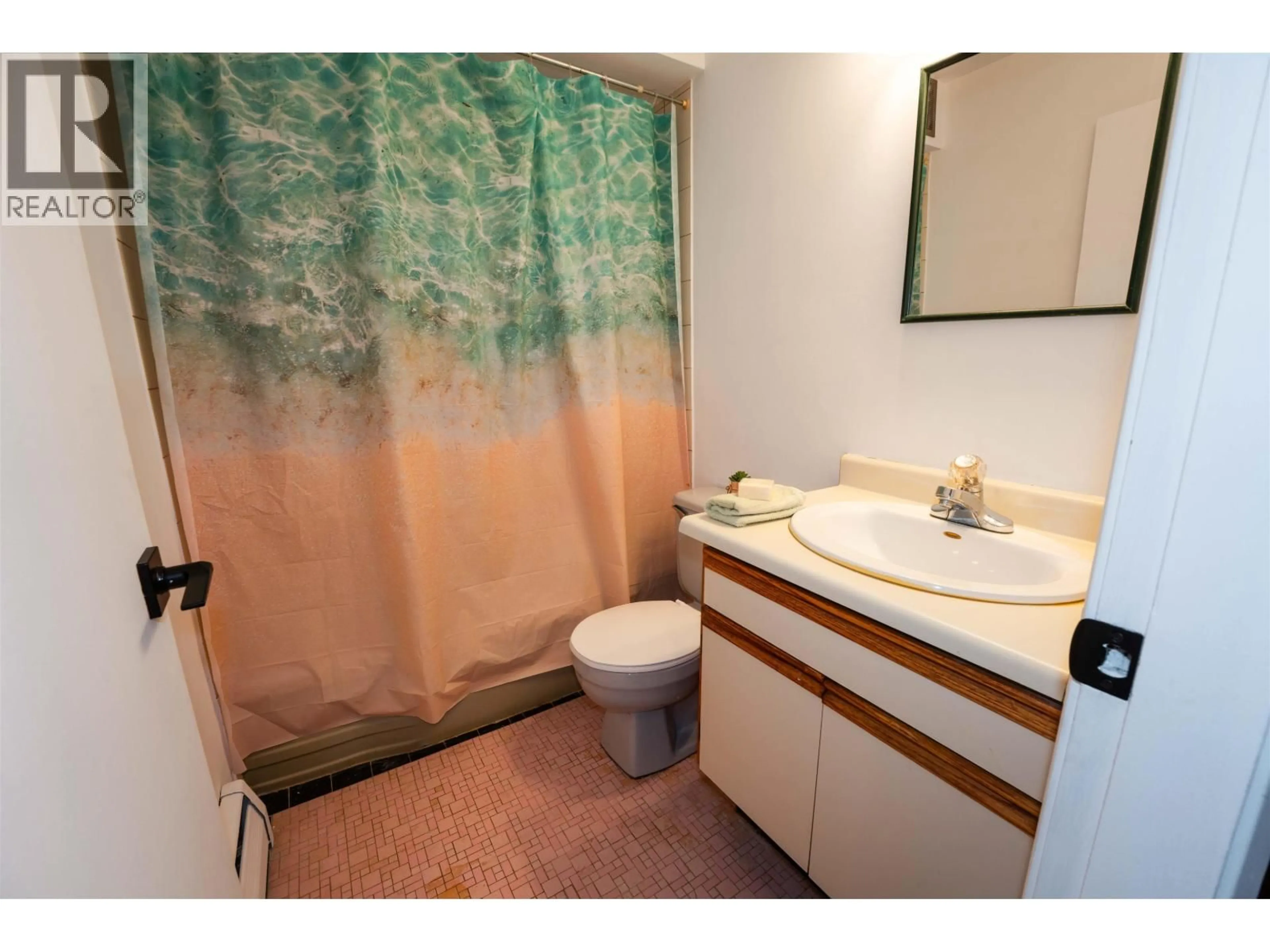 Standard bathroom, unknown for 210 - 1050 JERVIS STREET, Vancouver British Columbia V6E2C1