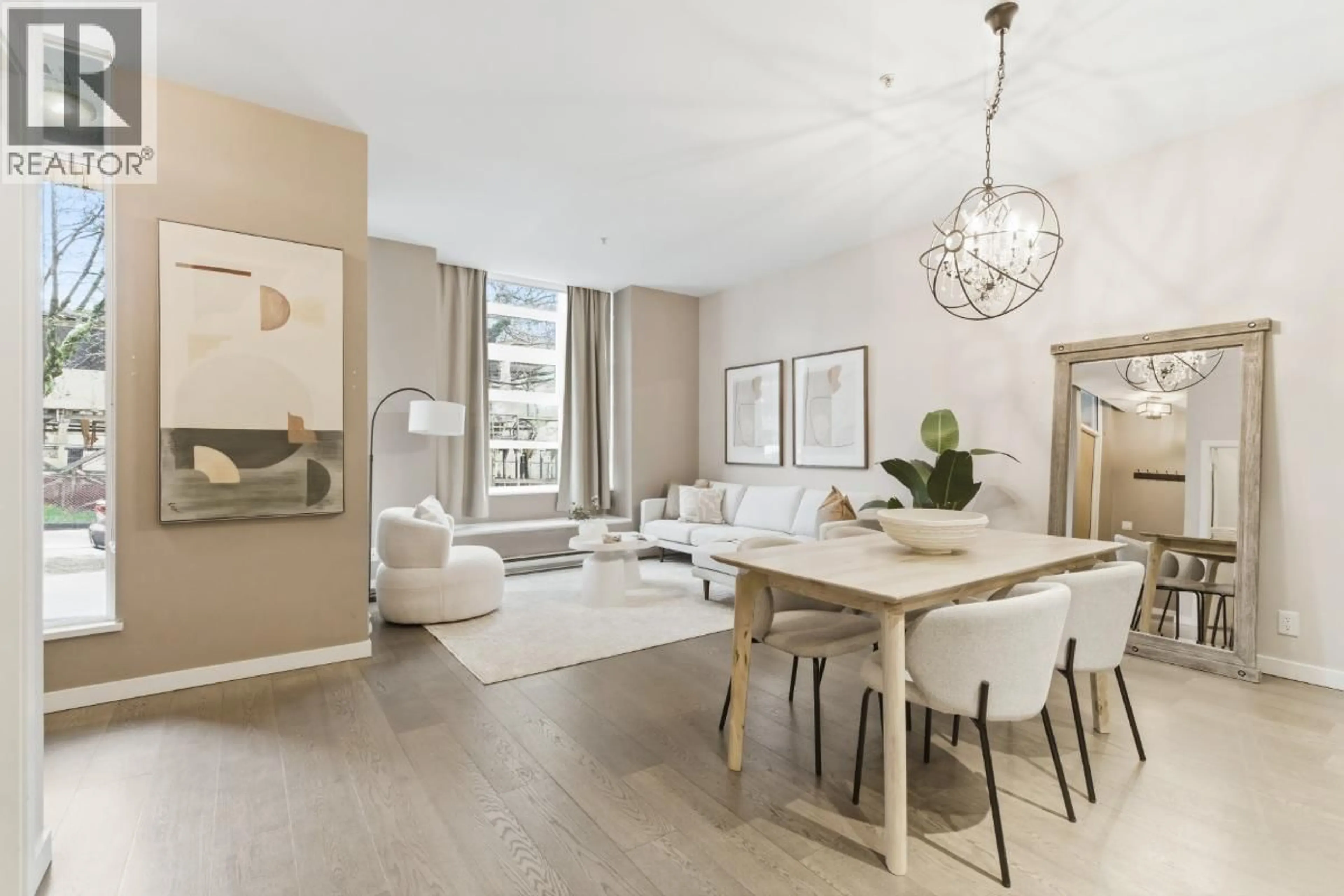 Unknown for 2540 SPRUCE STREET, Vancouver British Columbia V6H2P7