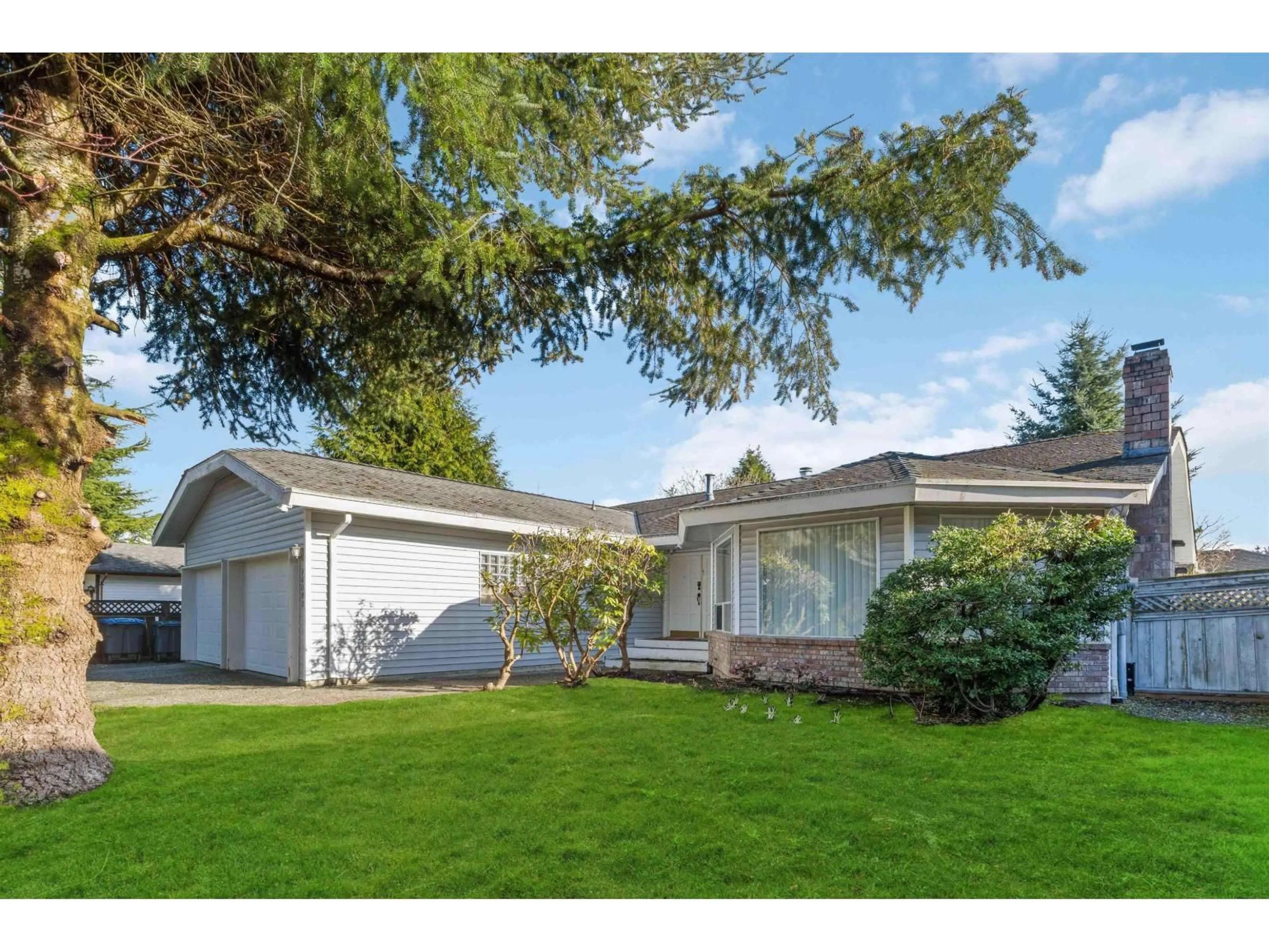 Home with vinyl exterior material, street for 14082 20 AVENUE, Surrey British Columbia V4A8P6