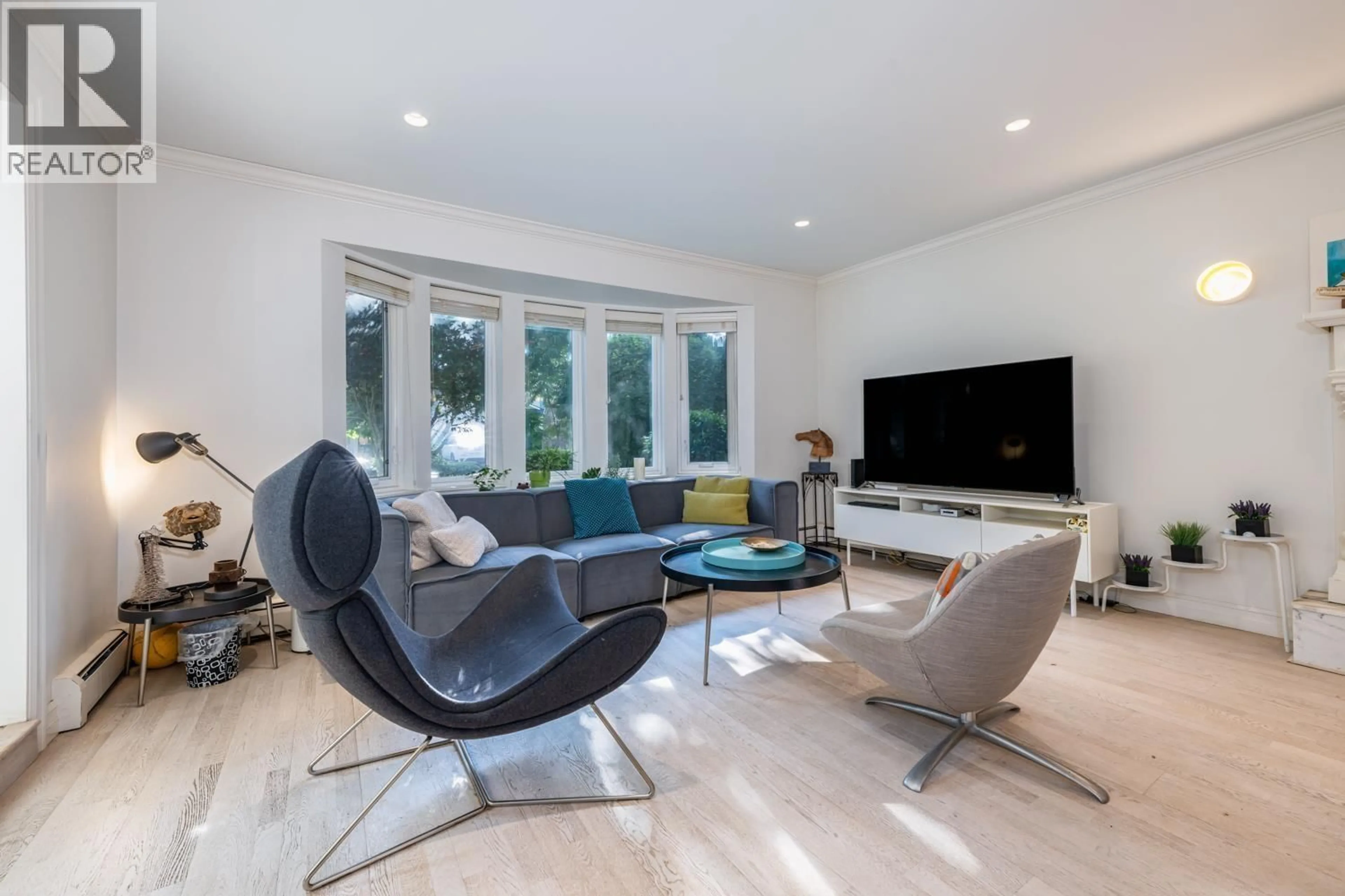 Living room with furniture, unknown for 10495 YARMISH DRIVE, Richmond British Columbia V7E5L5