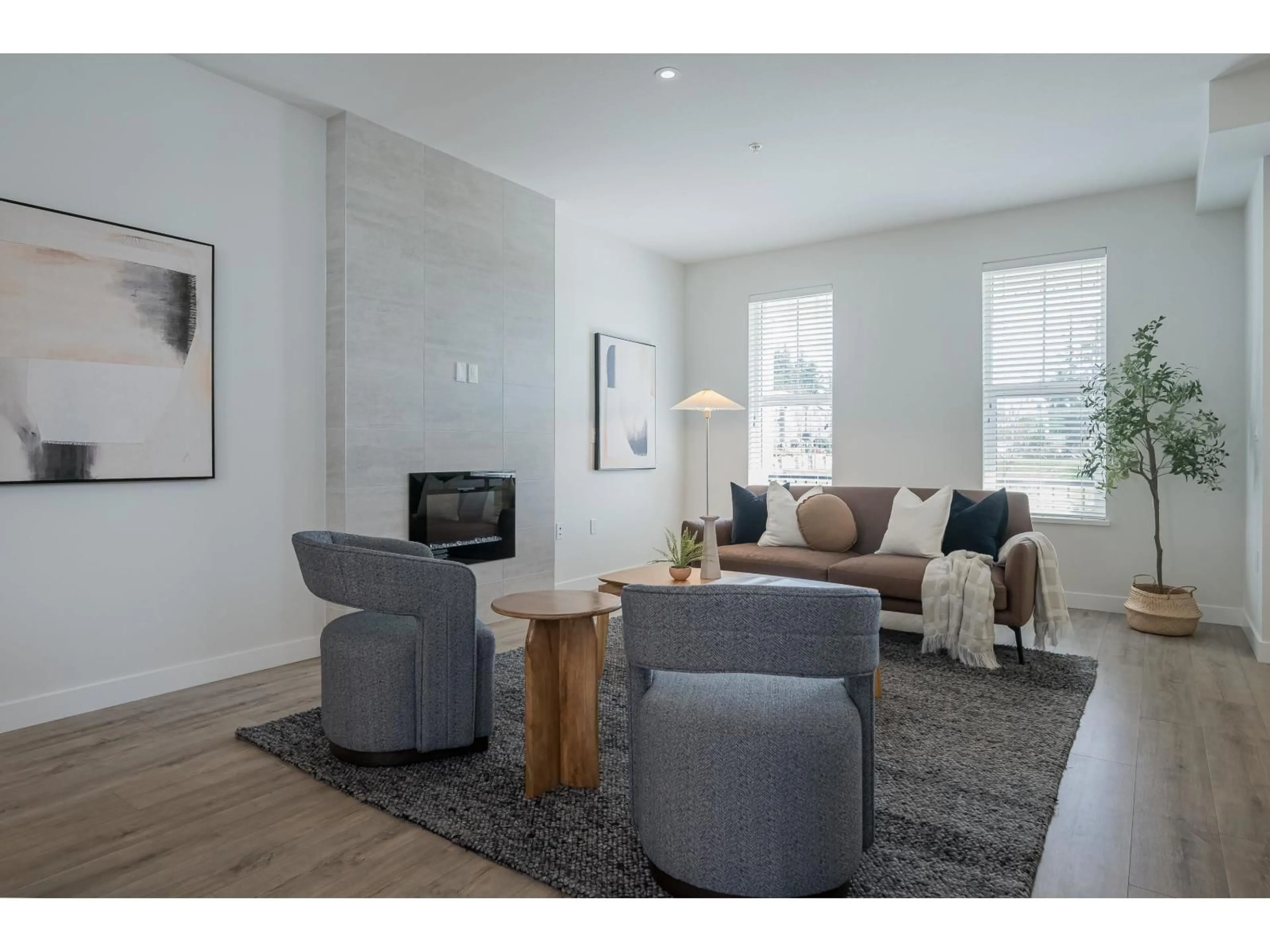 Living room with furniture, unknown for 20183 83 AVENUE, Langley British Columbia V2Y0Y9