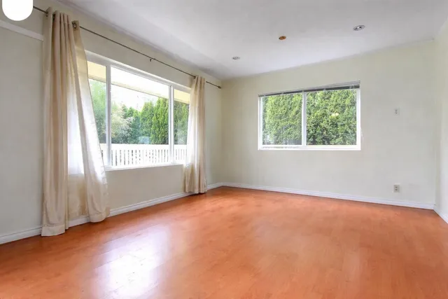 13475 HILTON ROAD, Surrey 4