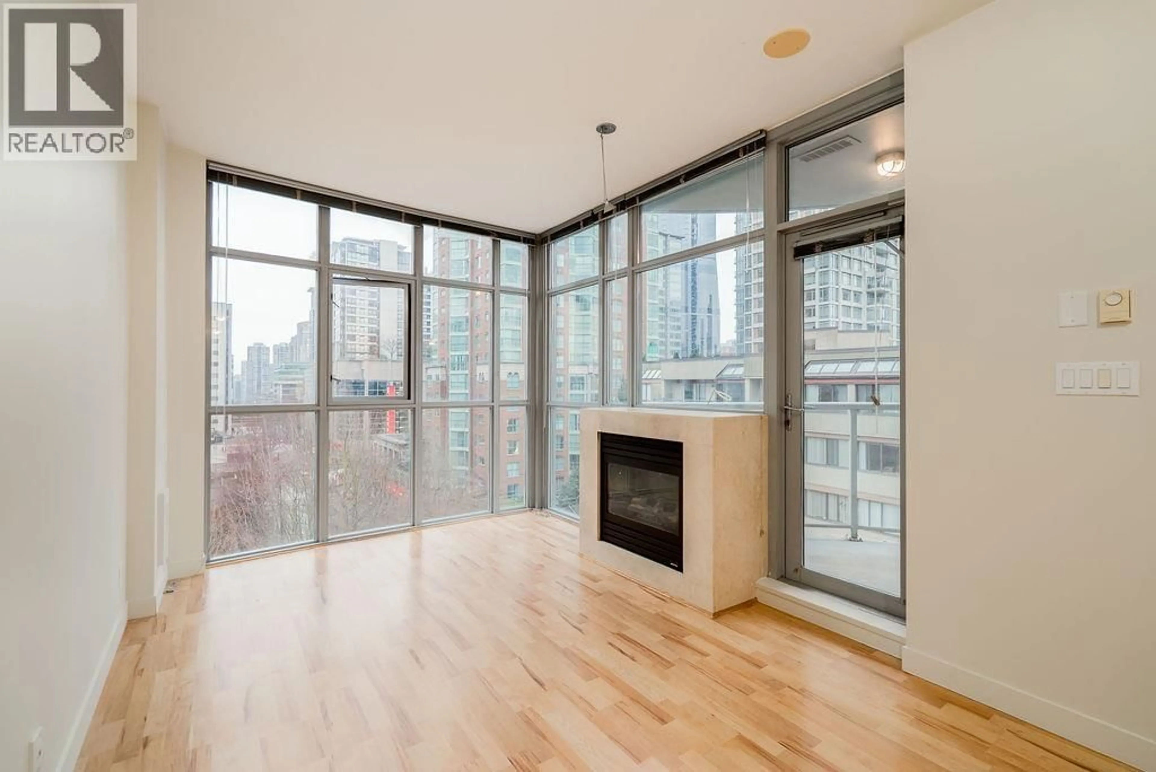 Unknown for 706 - 1050 SMITHE STREET, Vancouver British Columbia V6E4T4