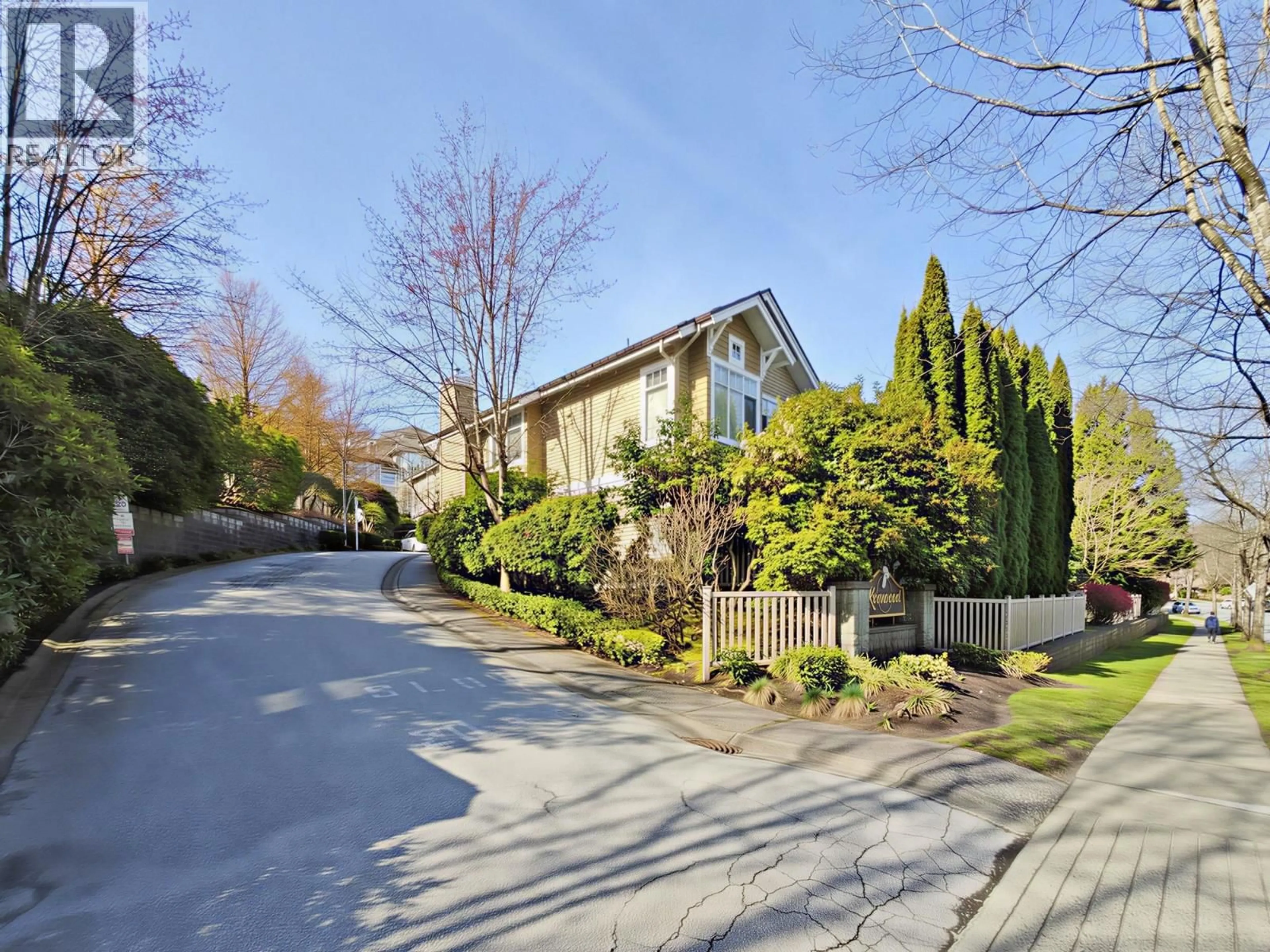 Unknown for 60 - 5200 OAKMOUNT CRESCENT, Burnaby British Columbia V5H4S1