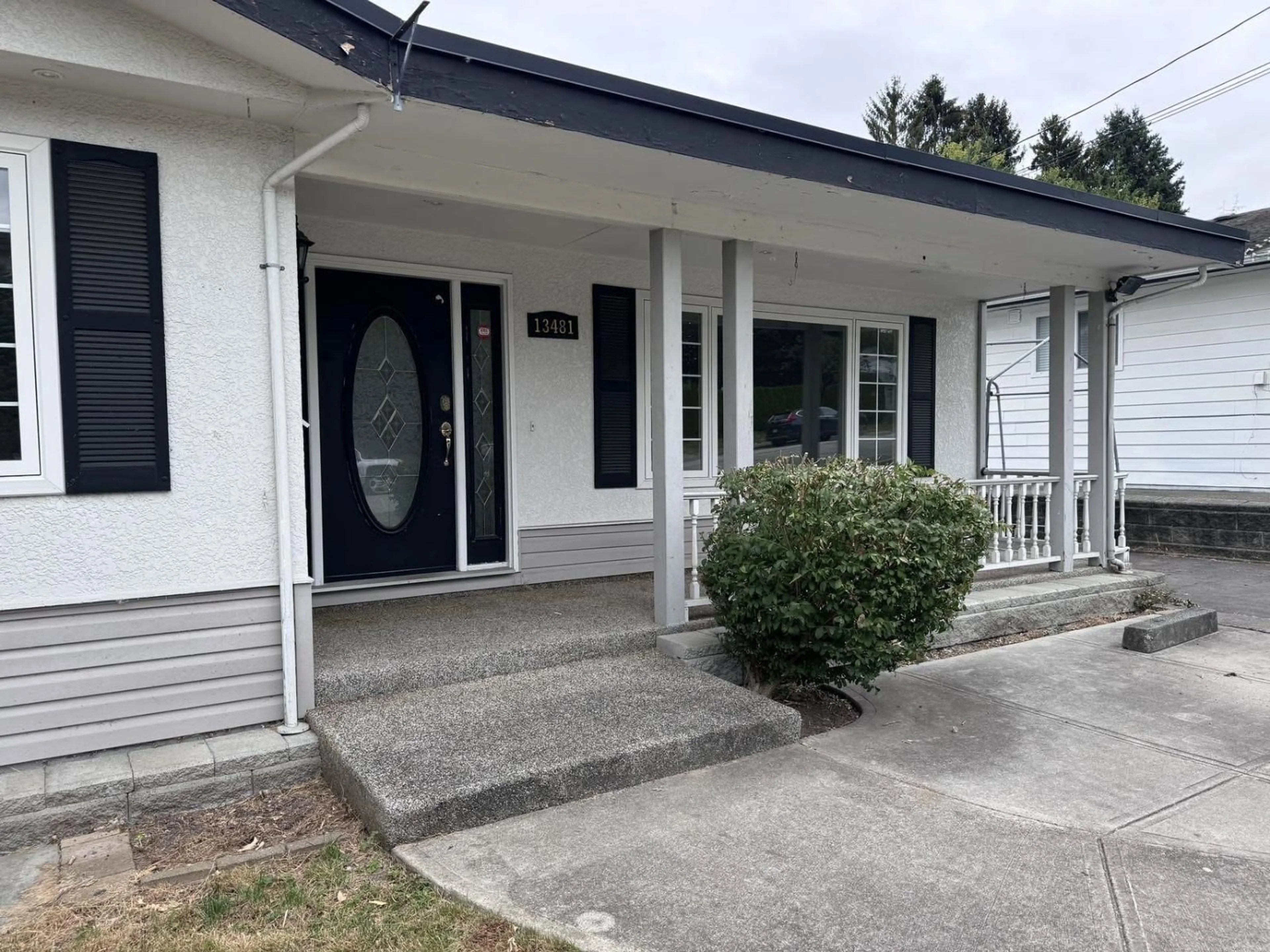 Home with vinyl exterior material, street for 13481 HILTON ROAD, Surrey British Columbia V3R5J3