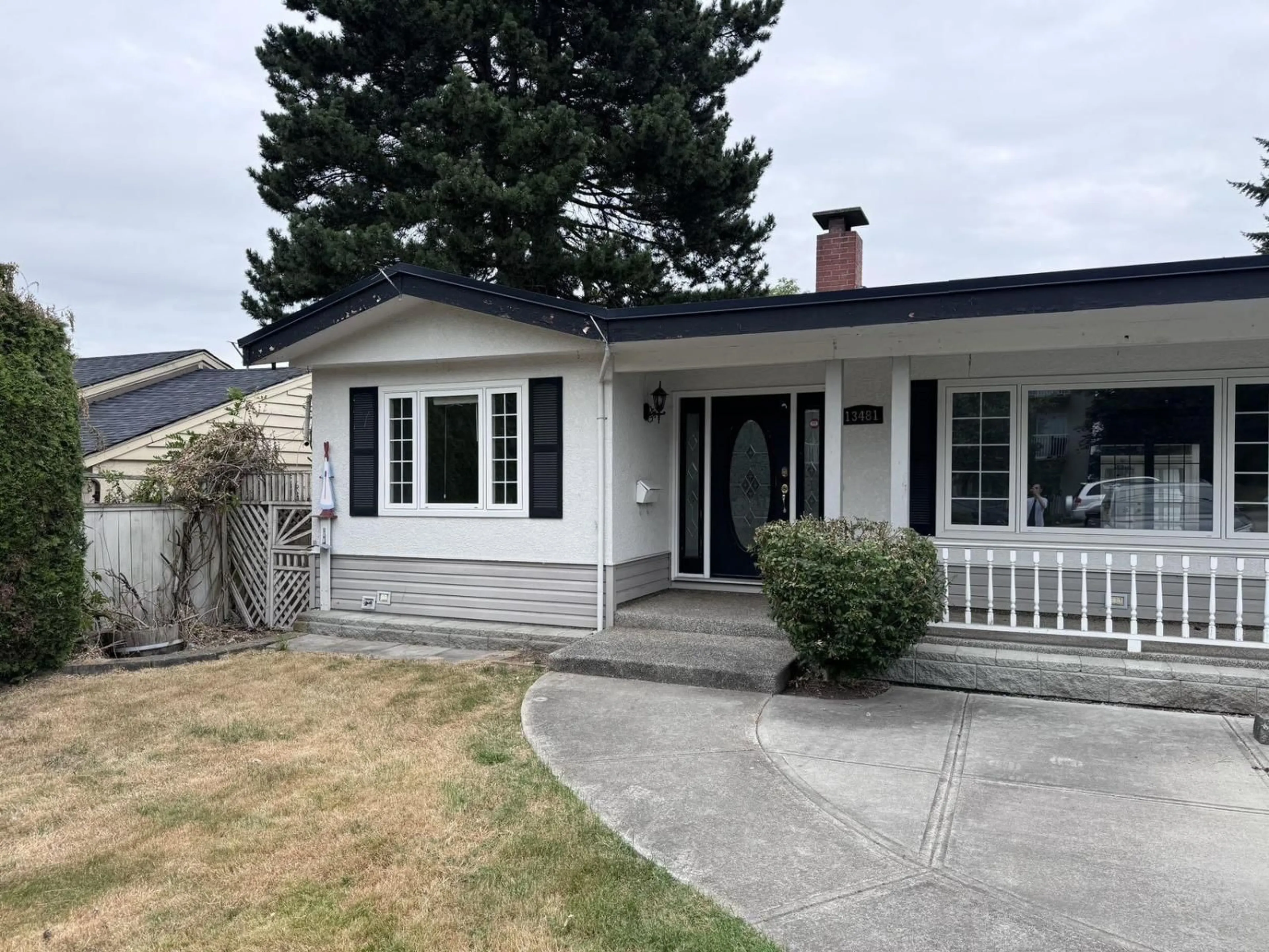 Home with vinyl exterior material, street for 13481 HILTON ROAD, Surrey British Columbia V3R5J3