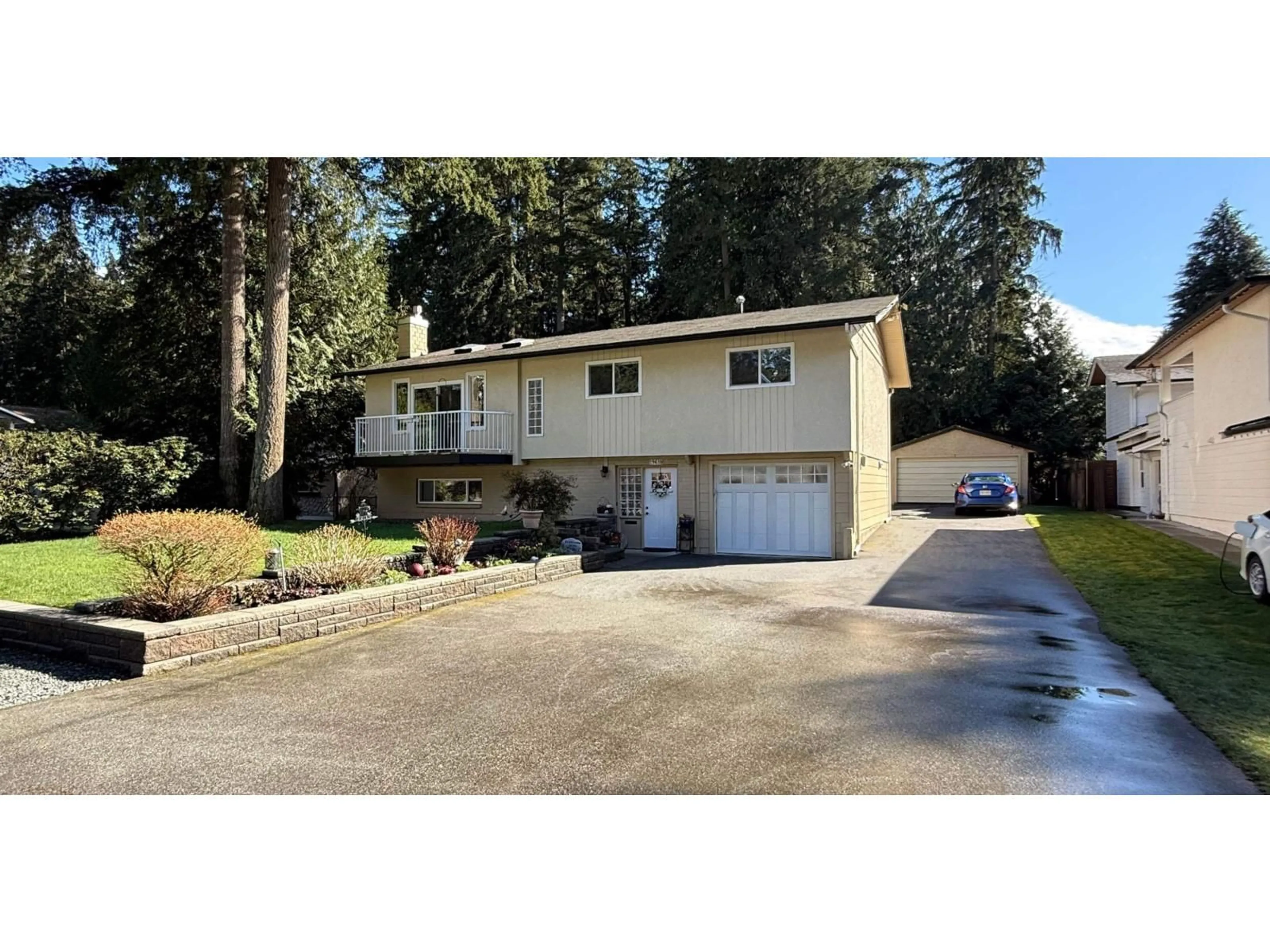 Home with vinyl exterior material, street for 19618 41A AVENUE, Langley British Columbia V3A2Z6