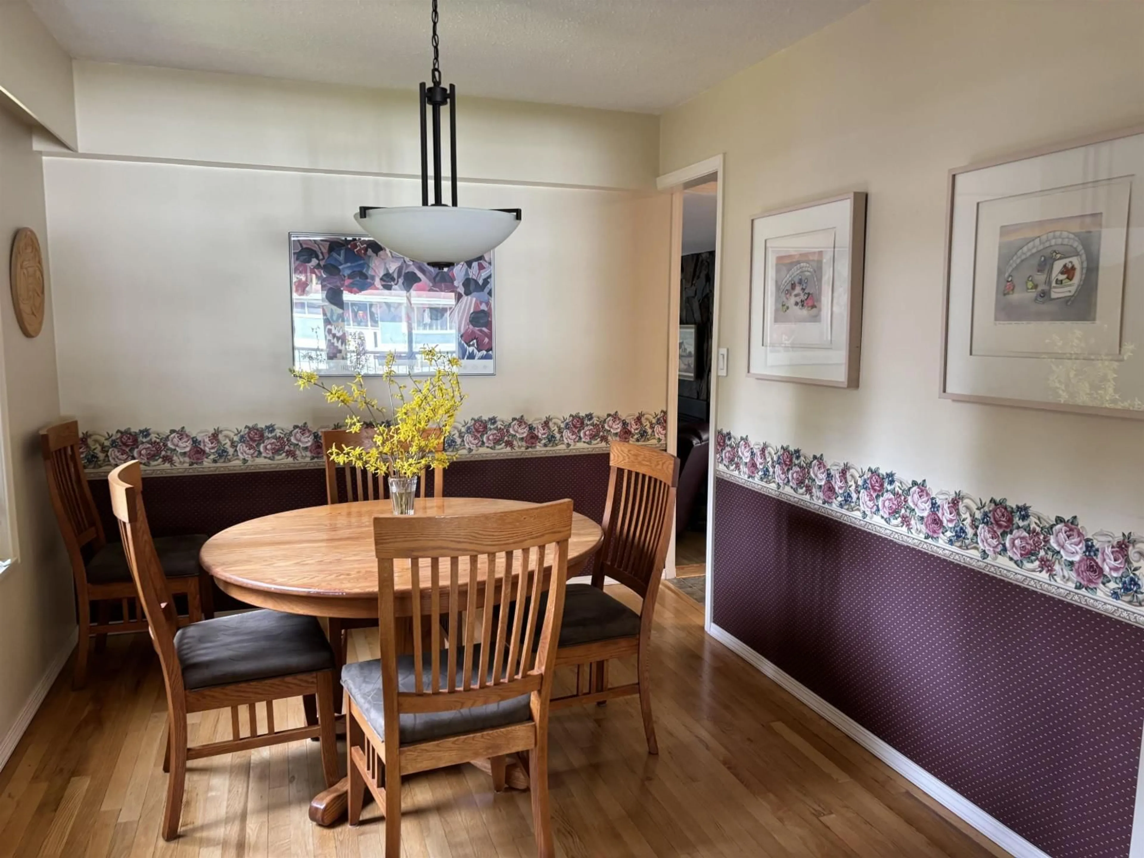Dining room, wood/laminate floor for 19618 41A AVENUE, Langley British Columbia V3A2Z6