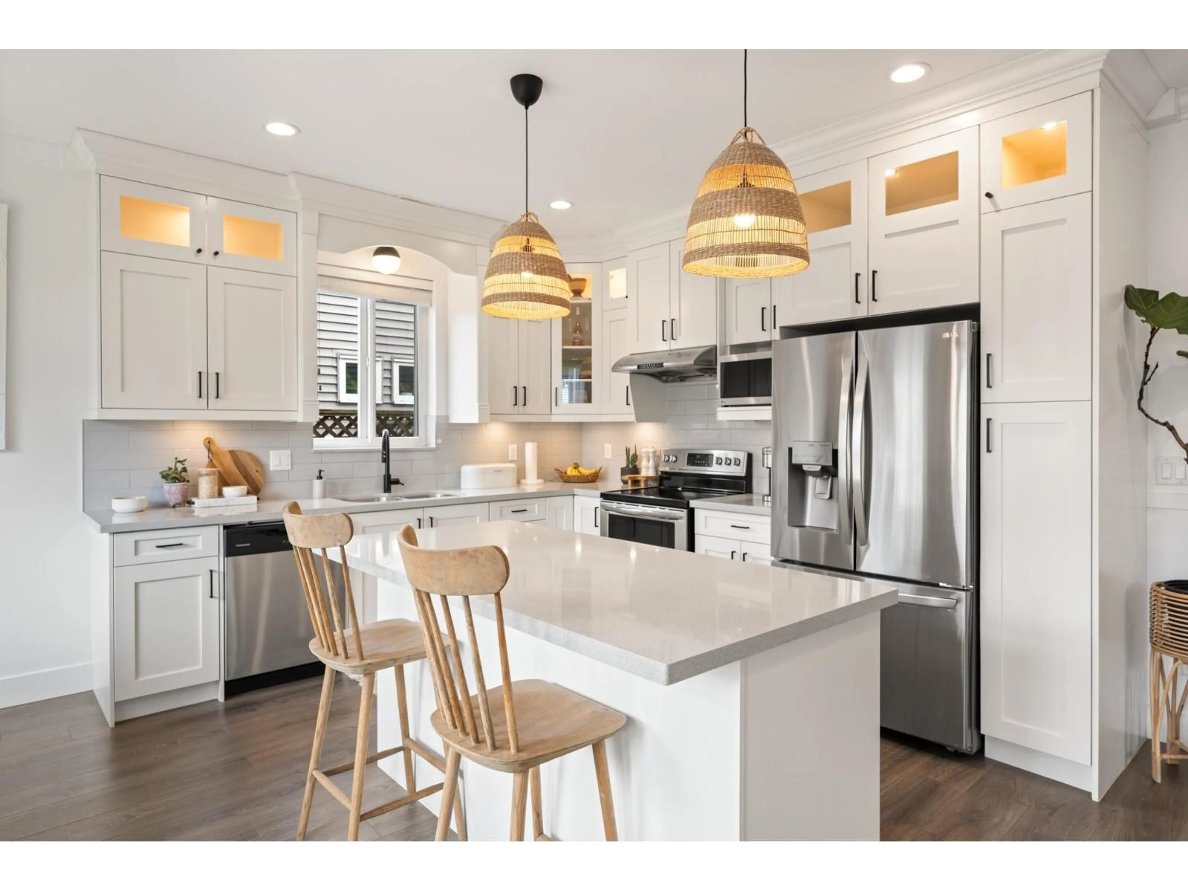 Open concept kitchen, unknown for 34853 MCMILLAN PLACE, Abbotsford British Columbia V3G0E7