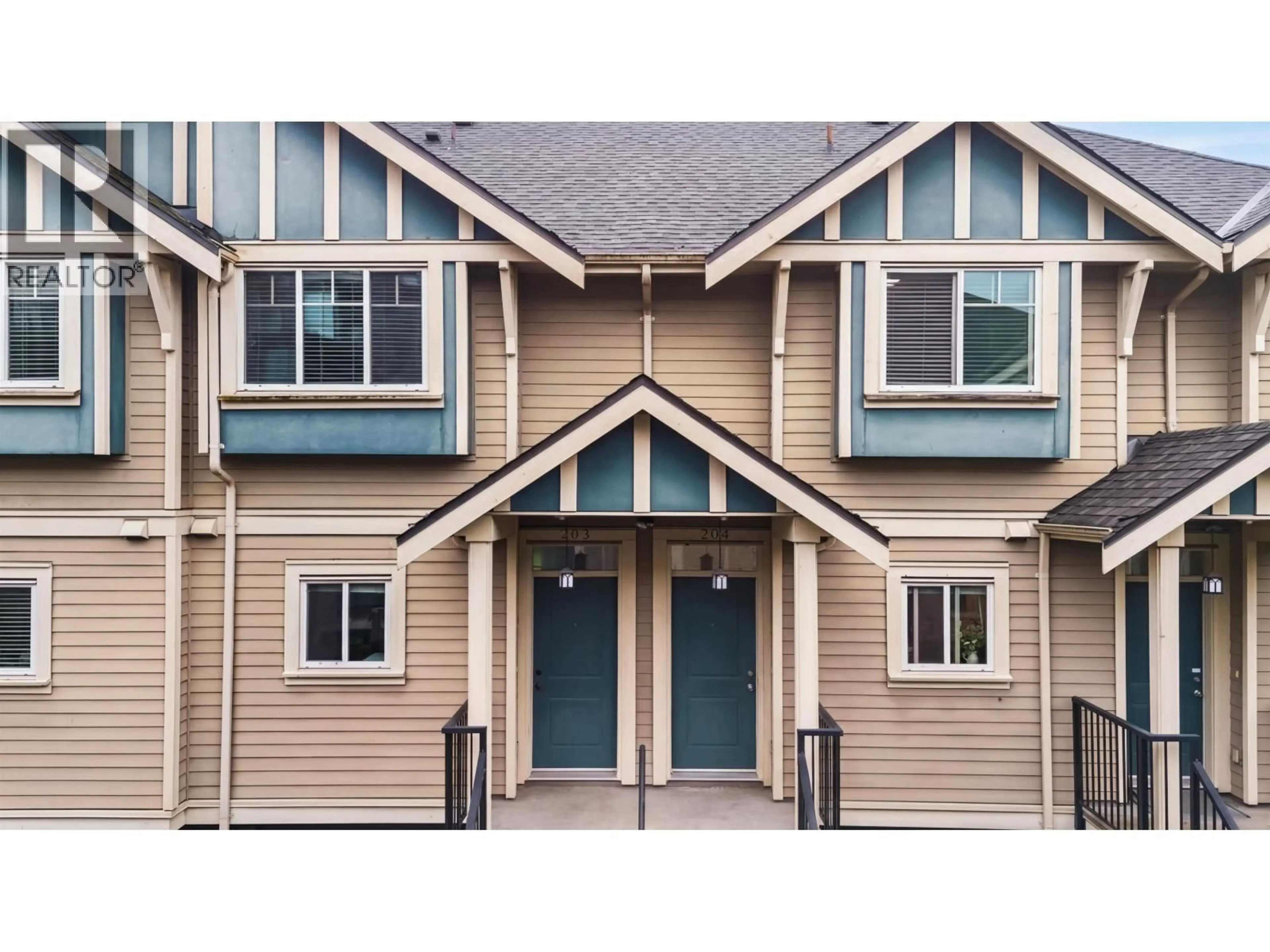 Home with vinyl exterior material, street for 204 - 7168 STRIDE AVENUE, Burnaby British Columbia V3N1T7