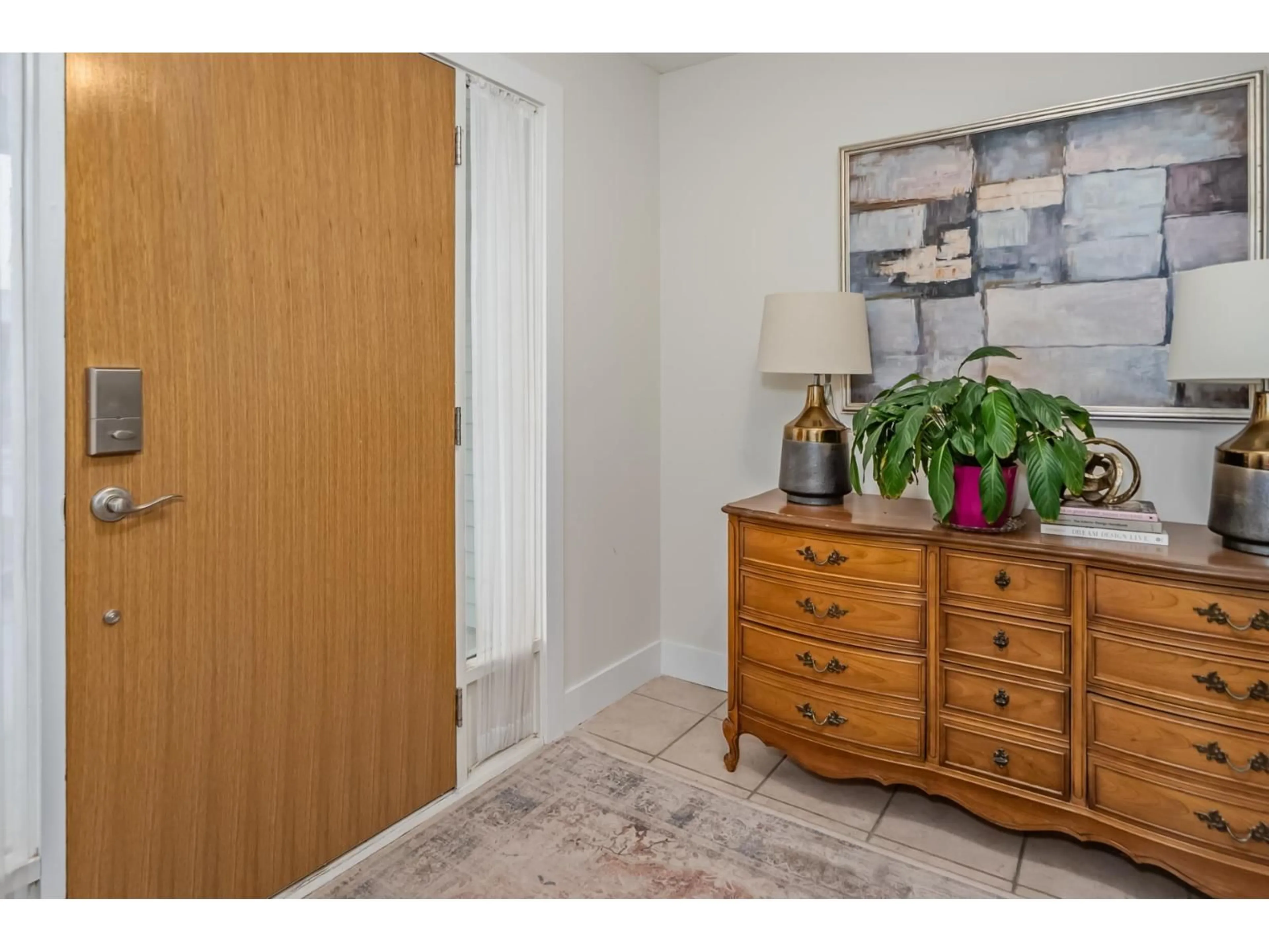 Indoor entryway for 8442 HARMS STREET, Mission British Columbia V2V6G2