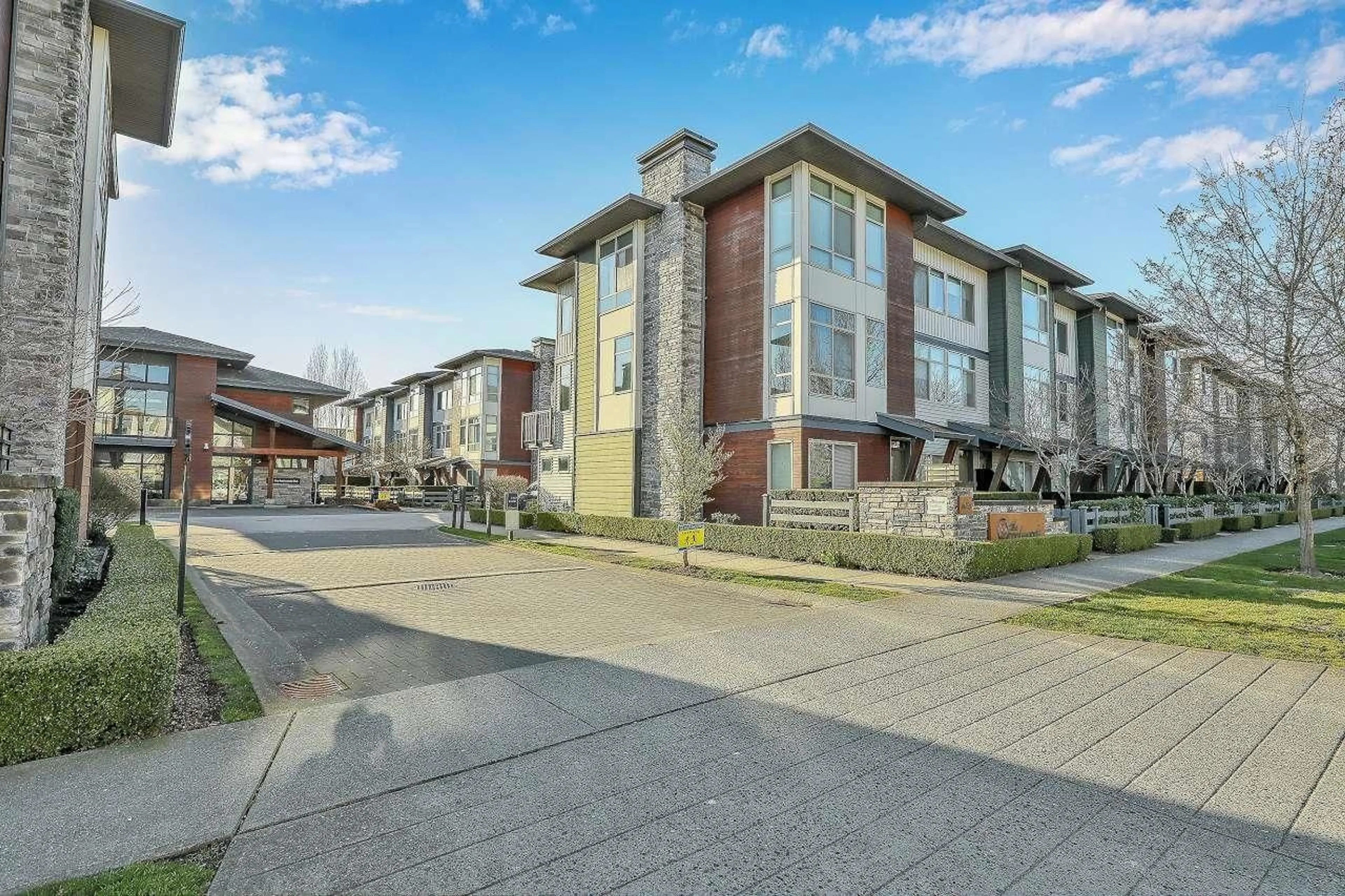 Unknown for 7 - 8473 163RD STREET, Surrey British Columbia V4N6M7