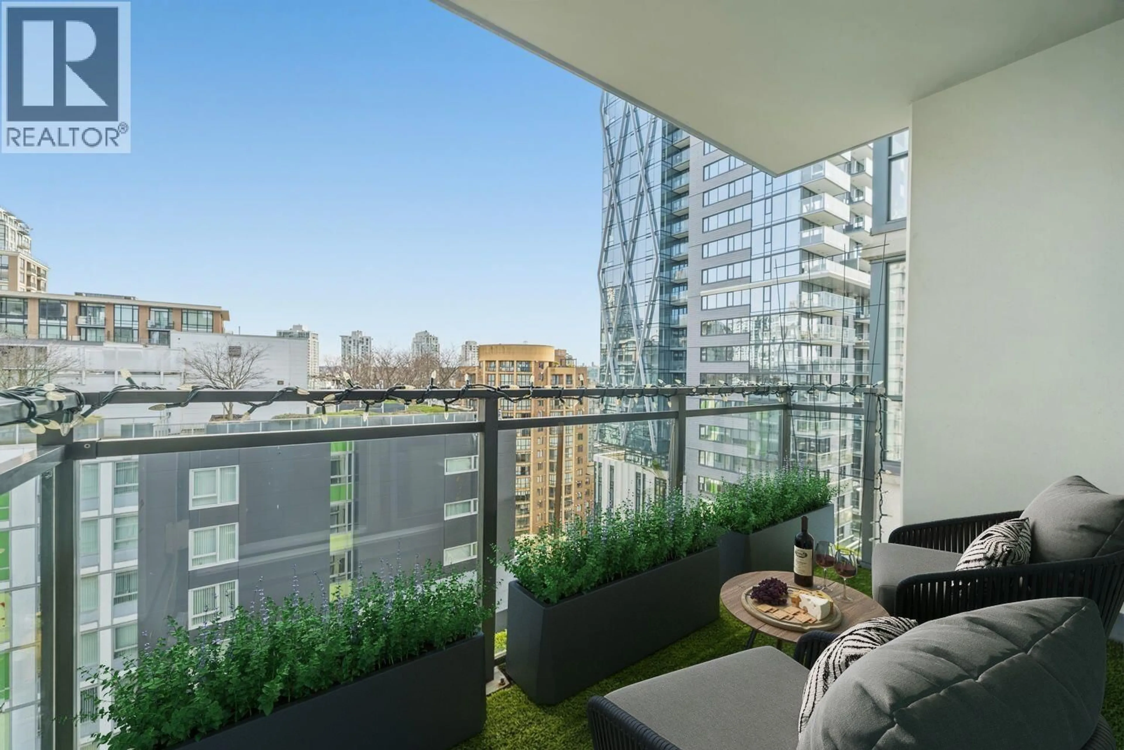 Balcony in the apartment, city buildings view from balcony for 1707 - 1082 SEYMOUR STREET, Vancouver British Columbia V6B1X9