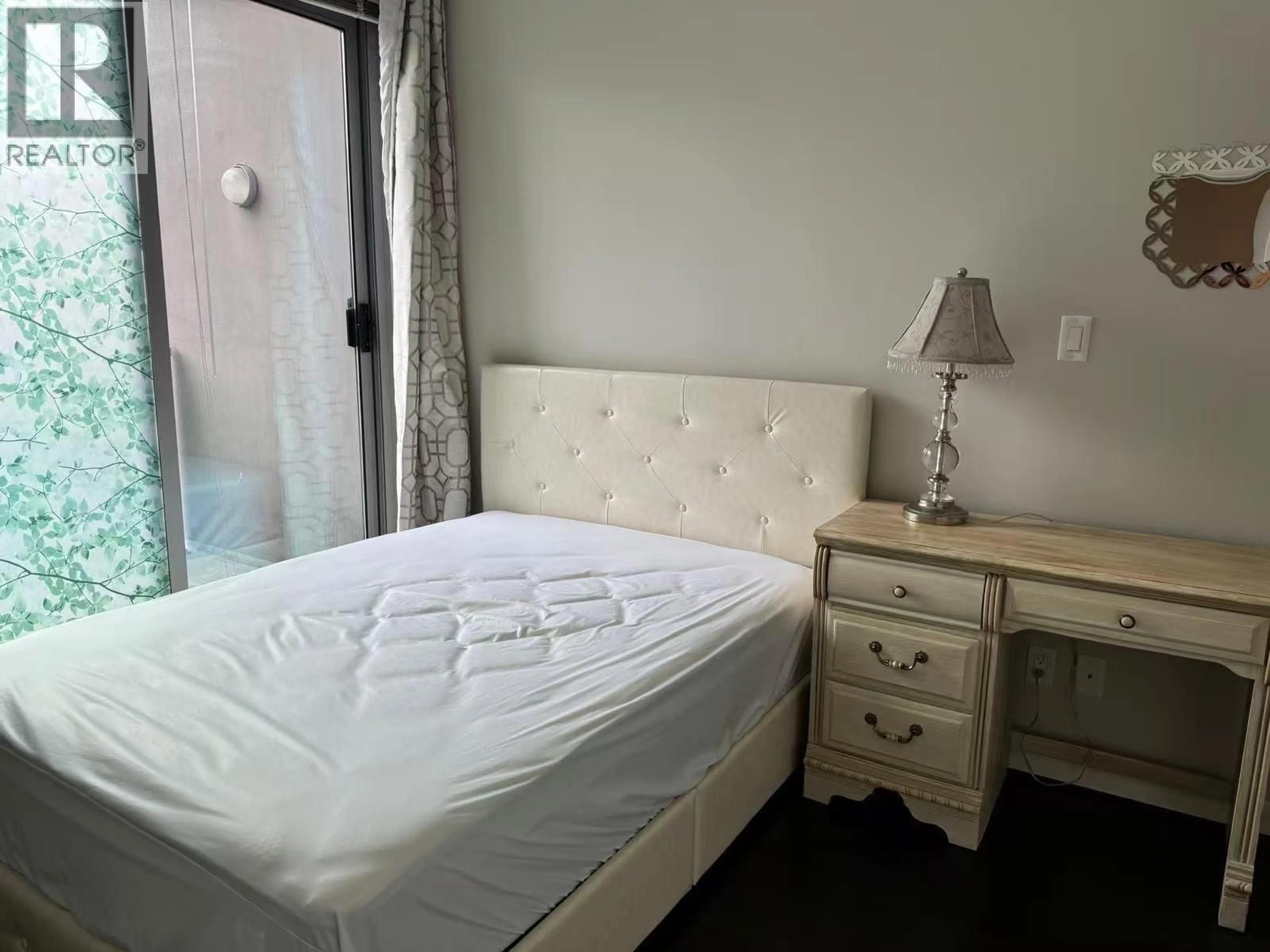 Bedroom with bed, unknown for 3 - 6733 BUSWELL STREET, Richmond British Columbia V6Y0E3